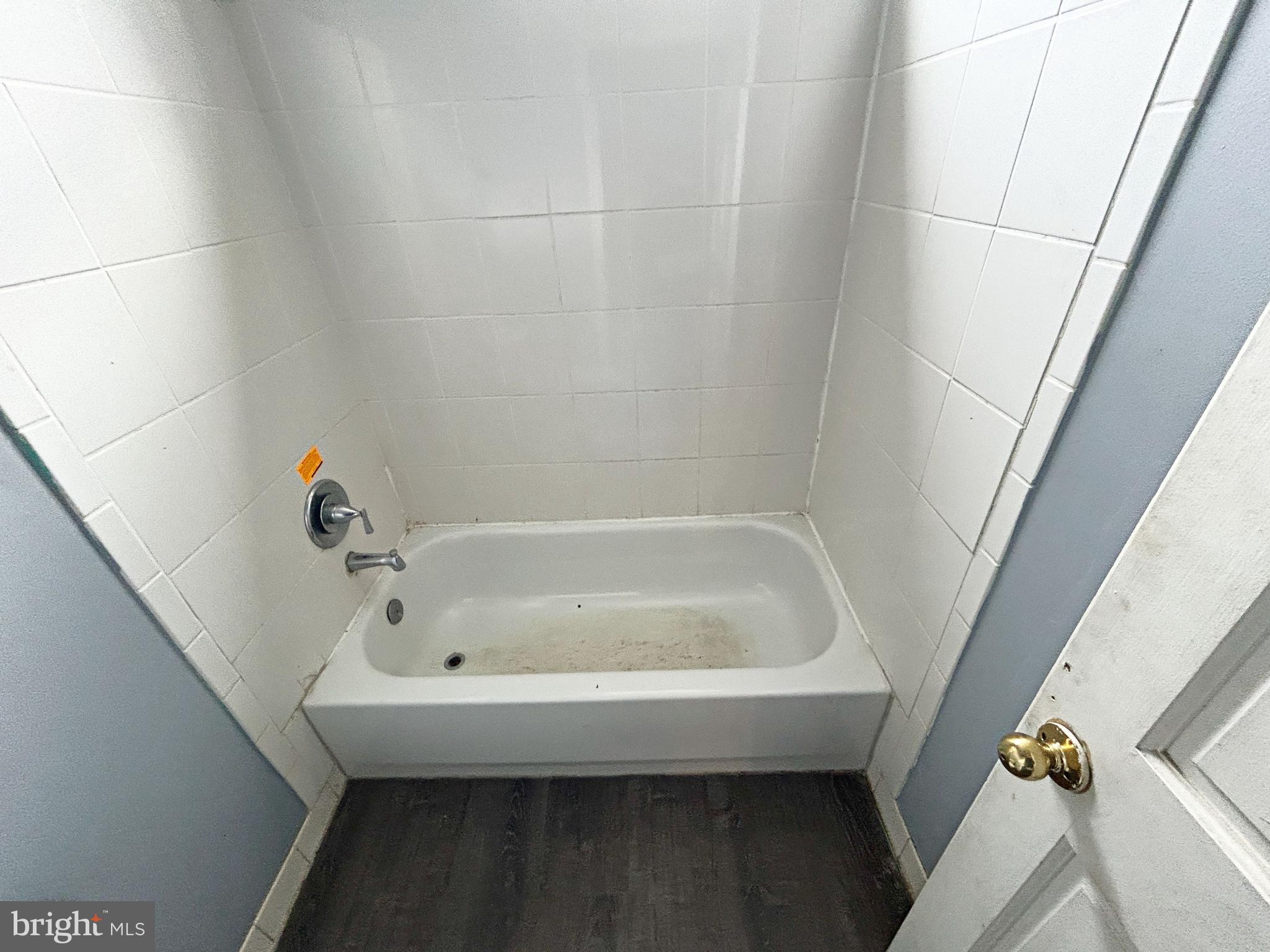 HOWARD PARK - Residential