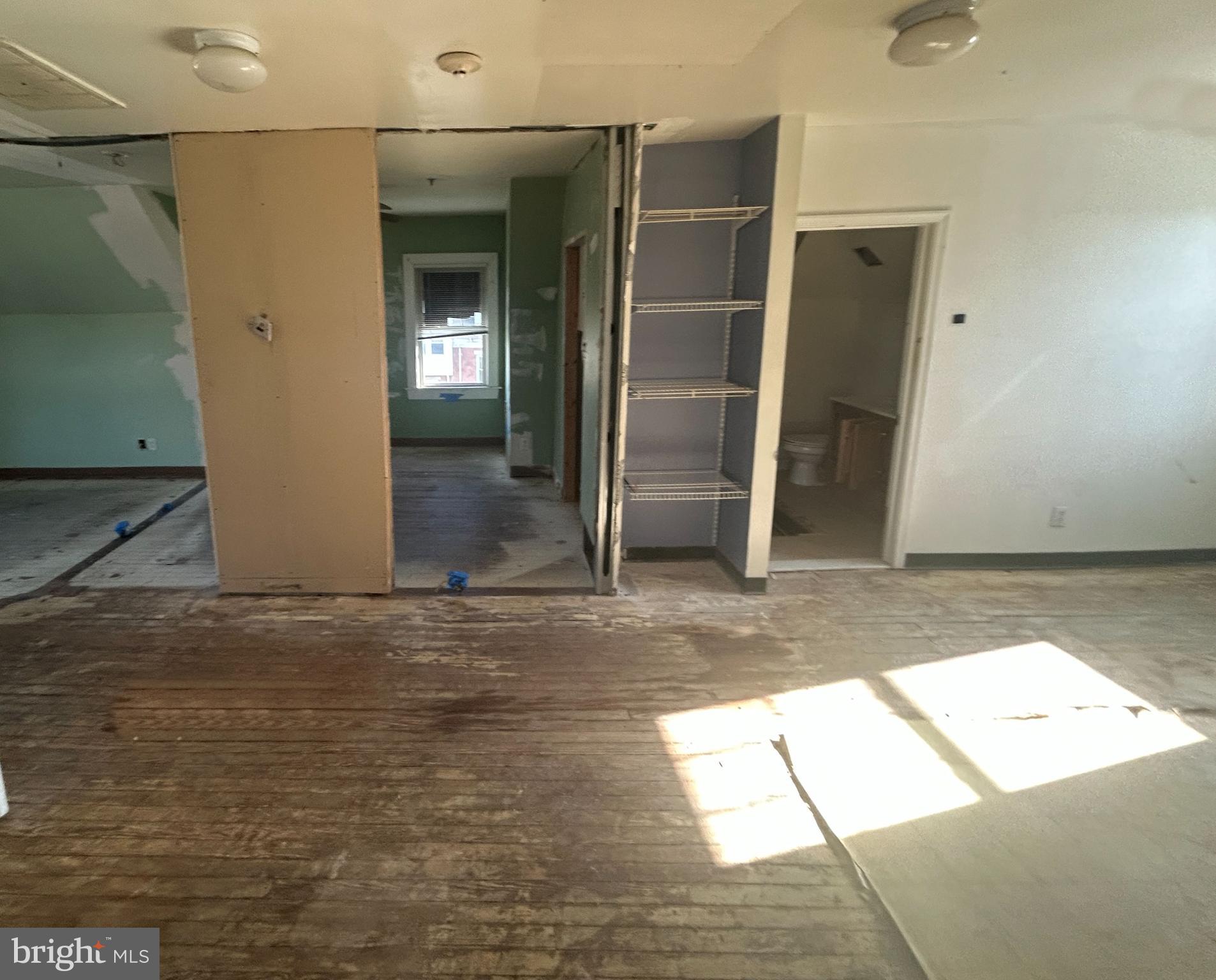 HOWARD PARK - Residential