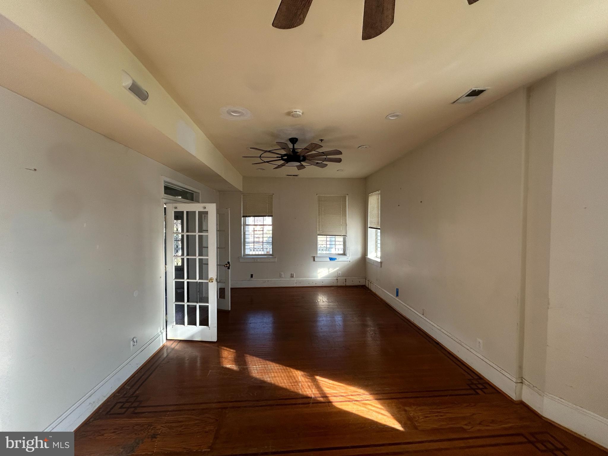 HOWARD PARK - Residential