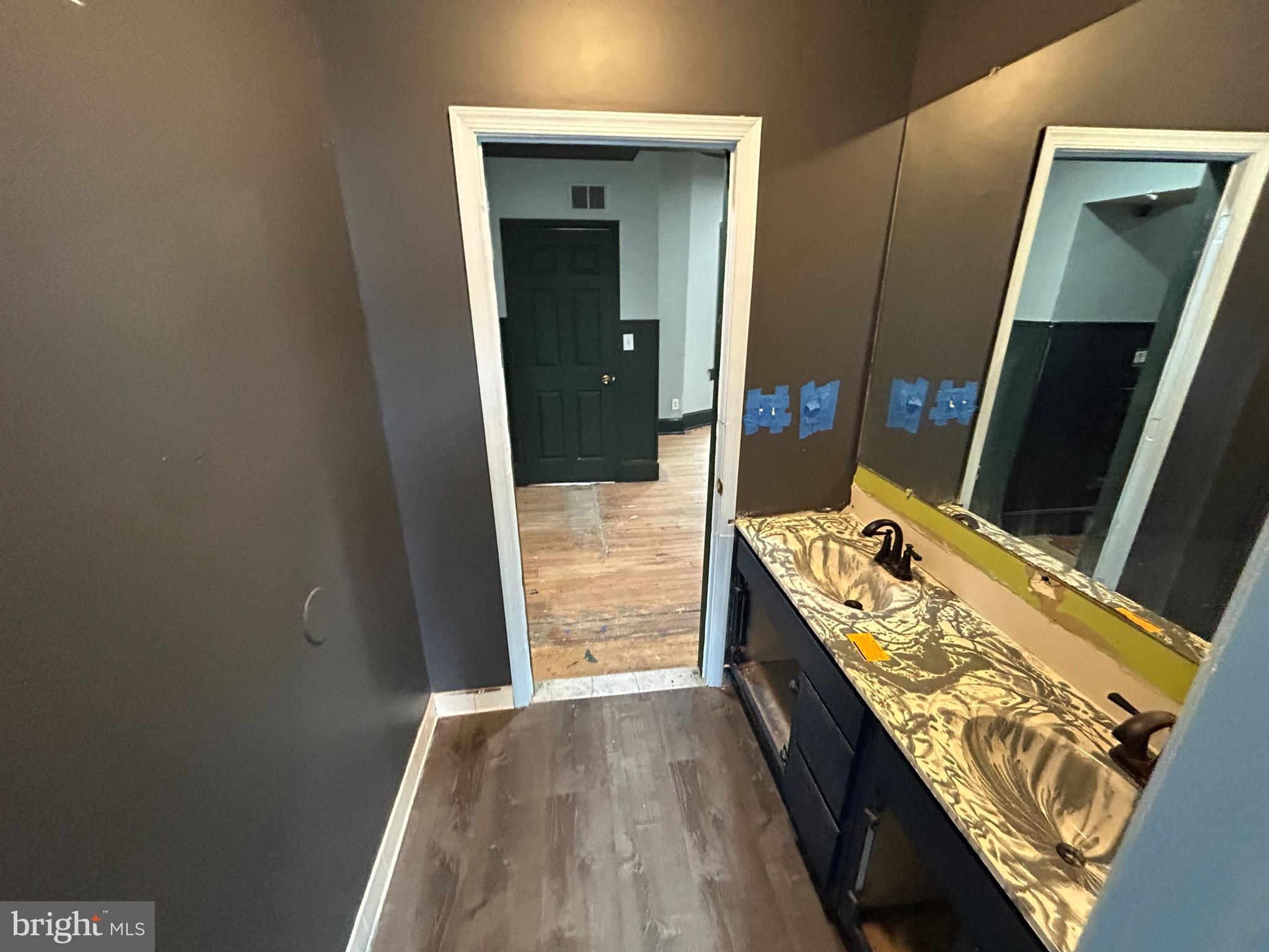 HOWARD PARK - Residential