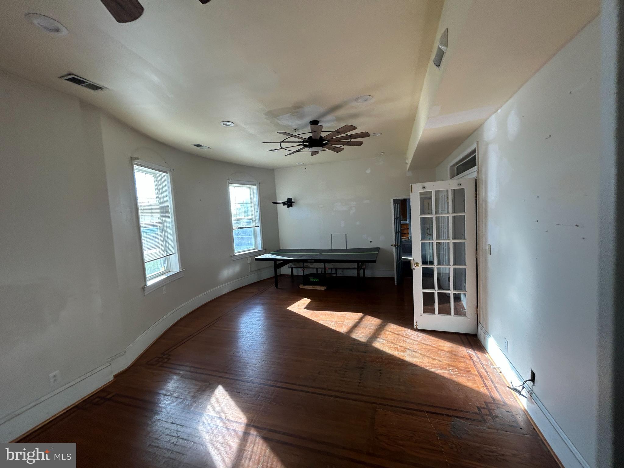 HOWARD PARK - Residential