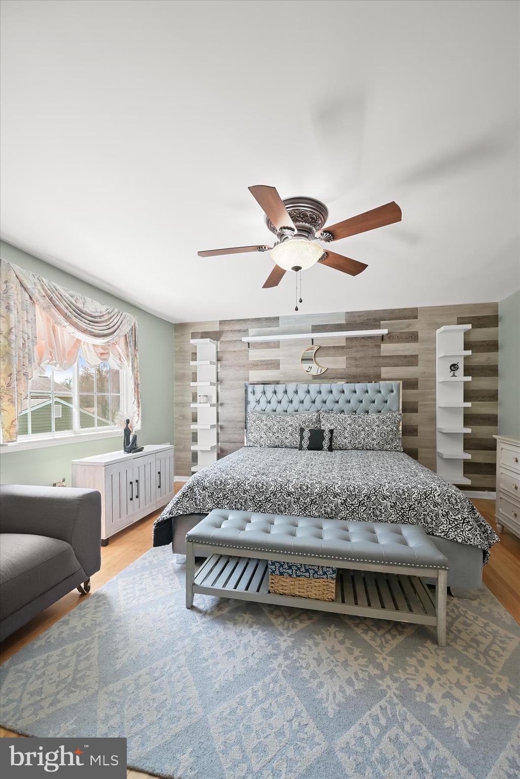 SILVER SPRING - Residential Income