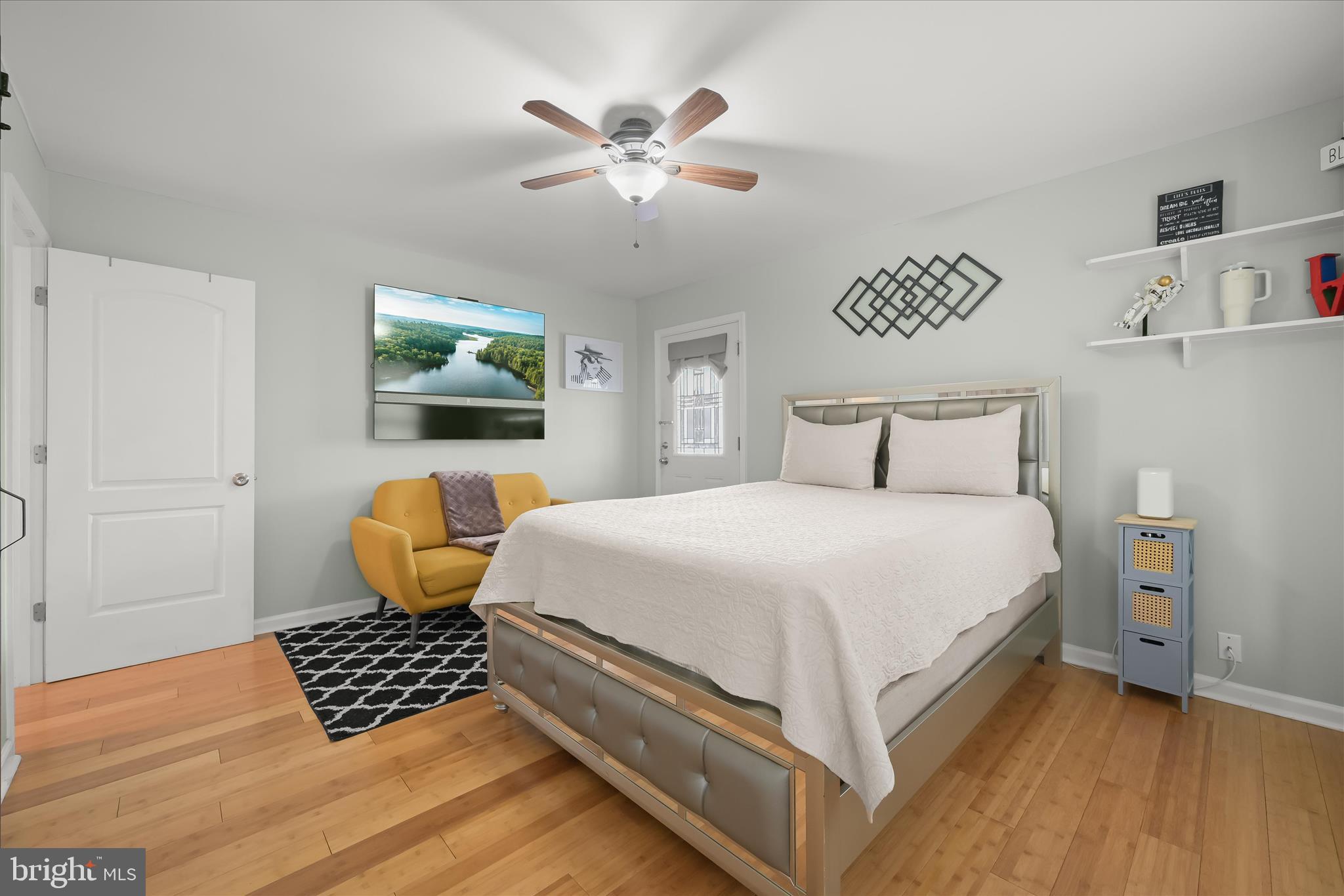 SILVER SPRING - Residential Income