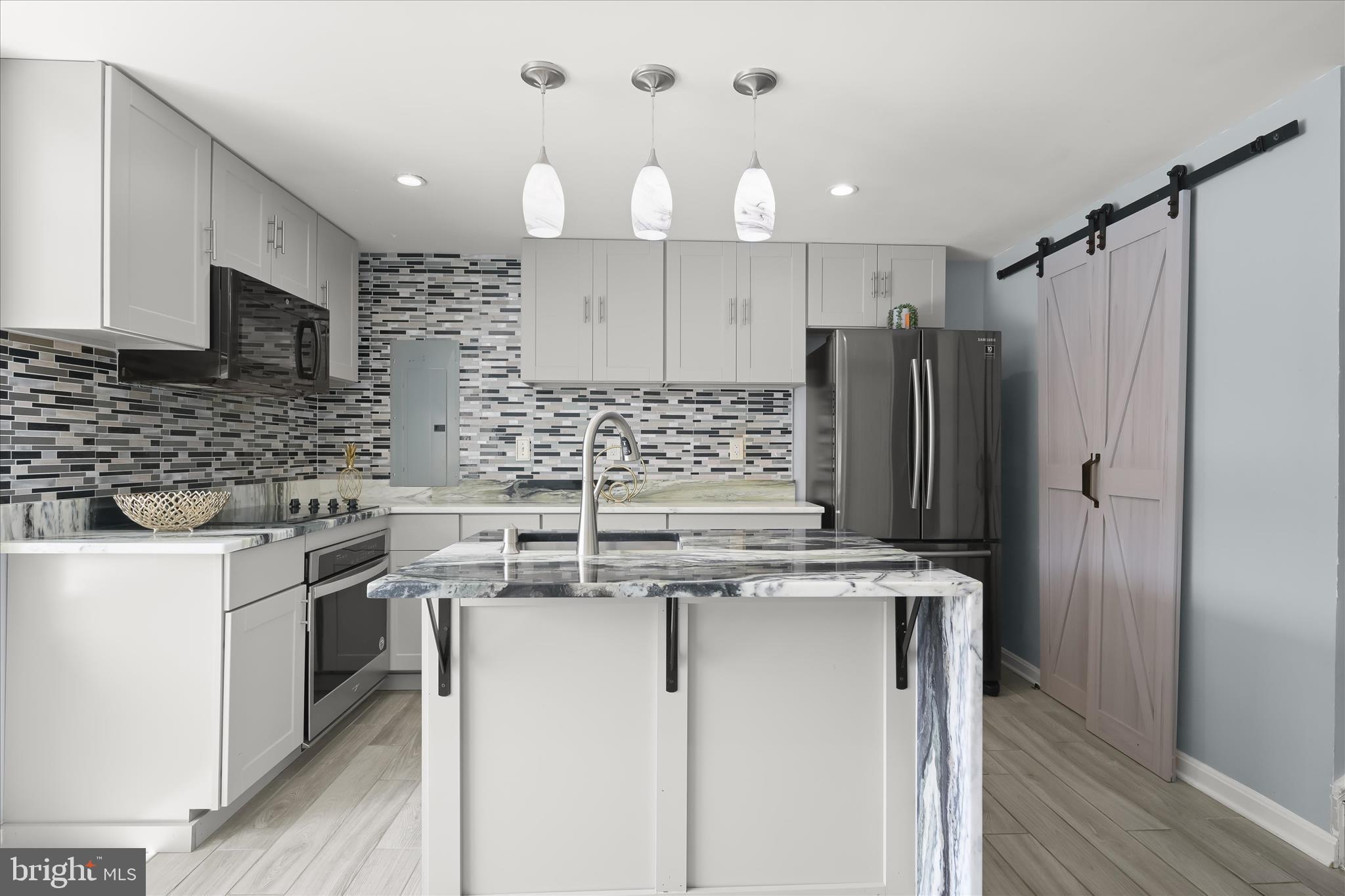 SILVER SPRING - Residential Income