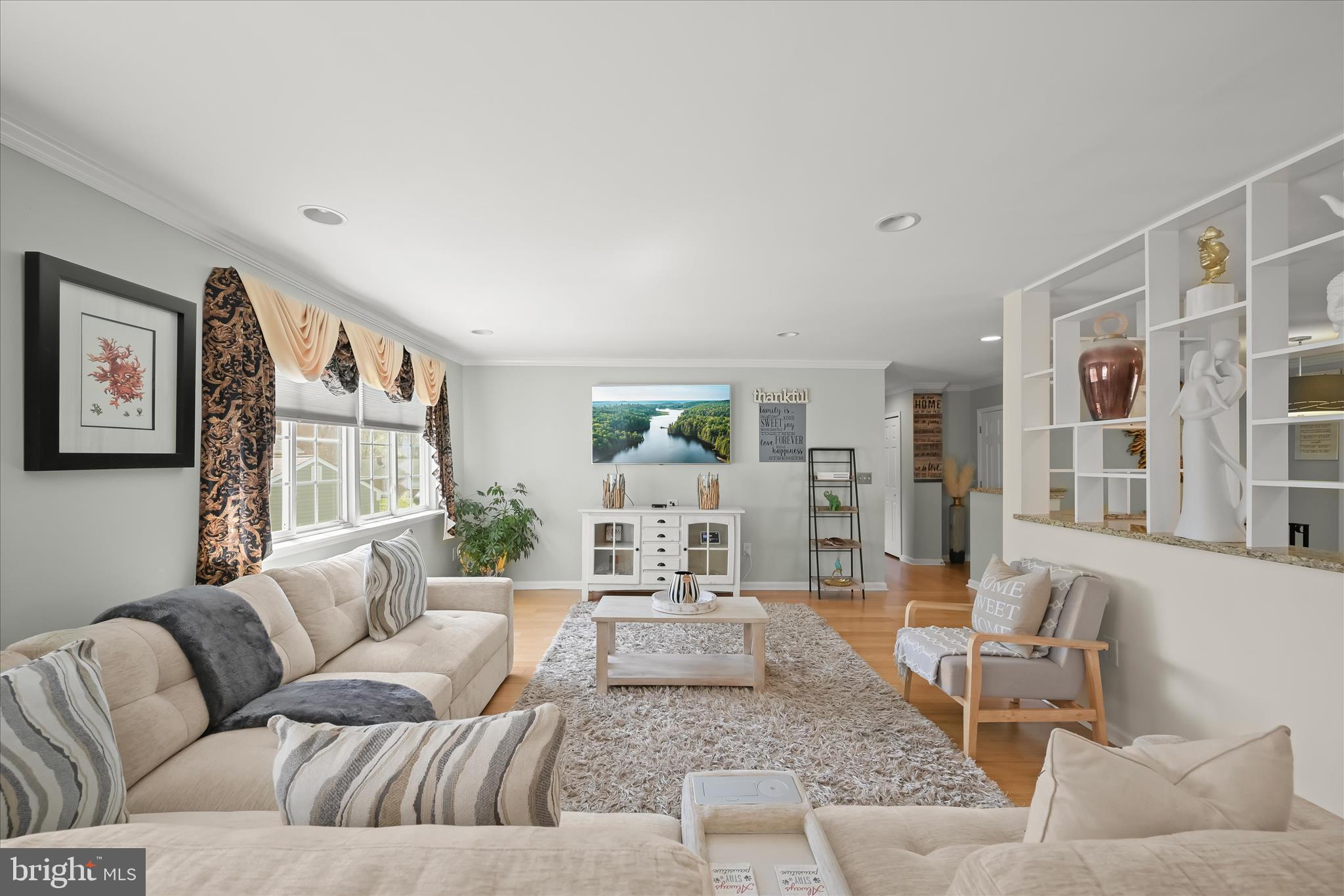 SILVER SPRING - Residential Income