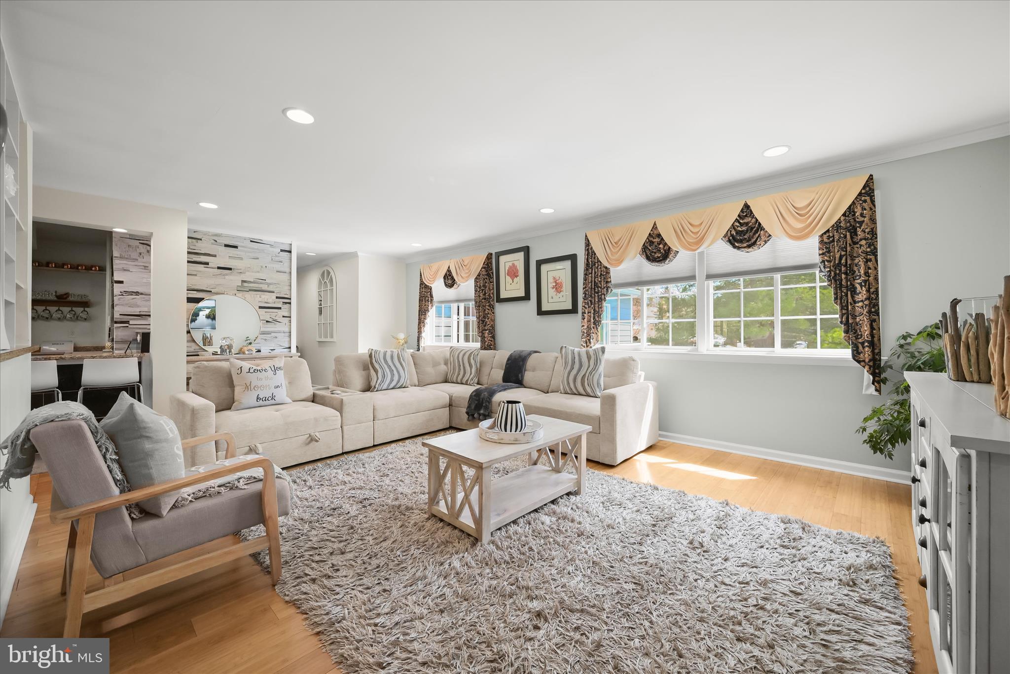 SILVER SPRING - Residential Income