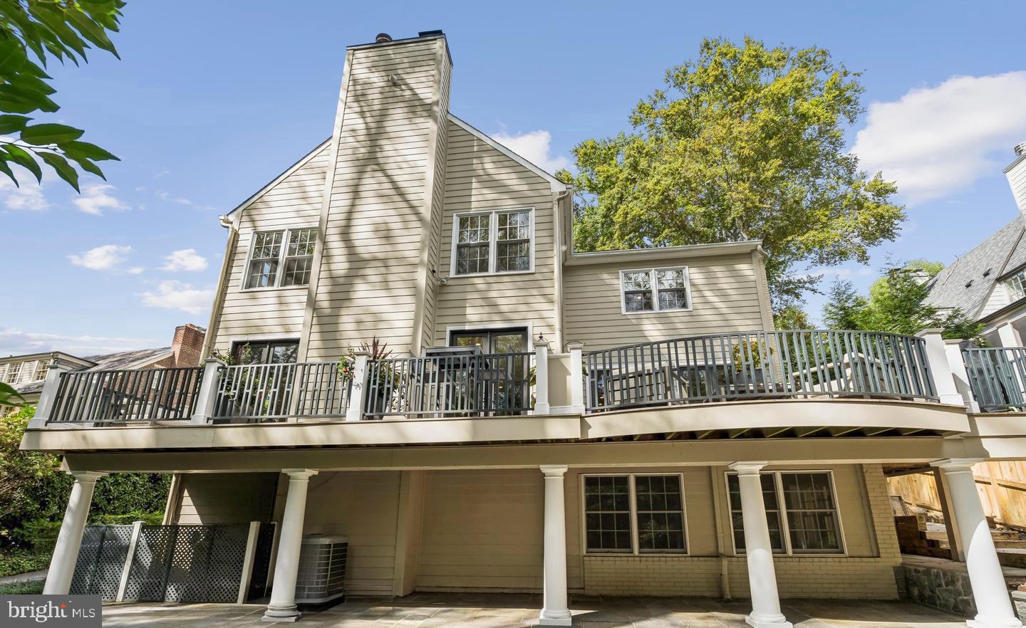 SPRING VALLEY - Residential