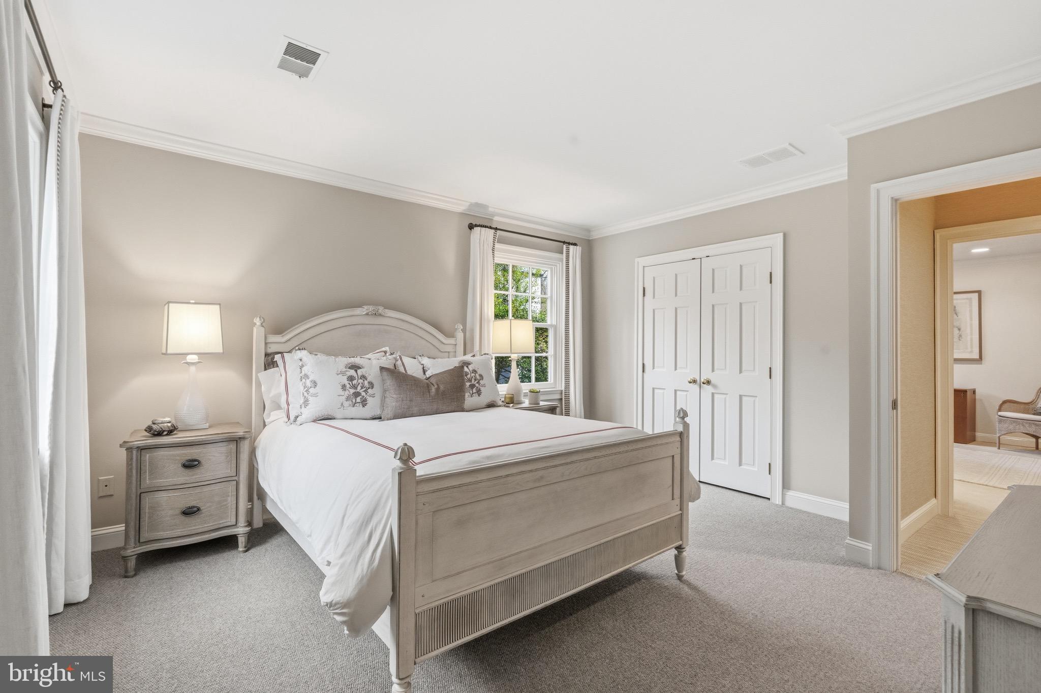 SPRING VALLEY - Residential