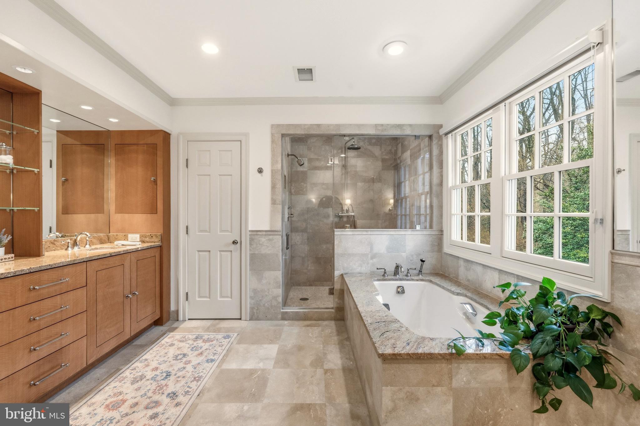 SPRING VALLEY - Residential