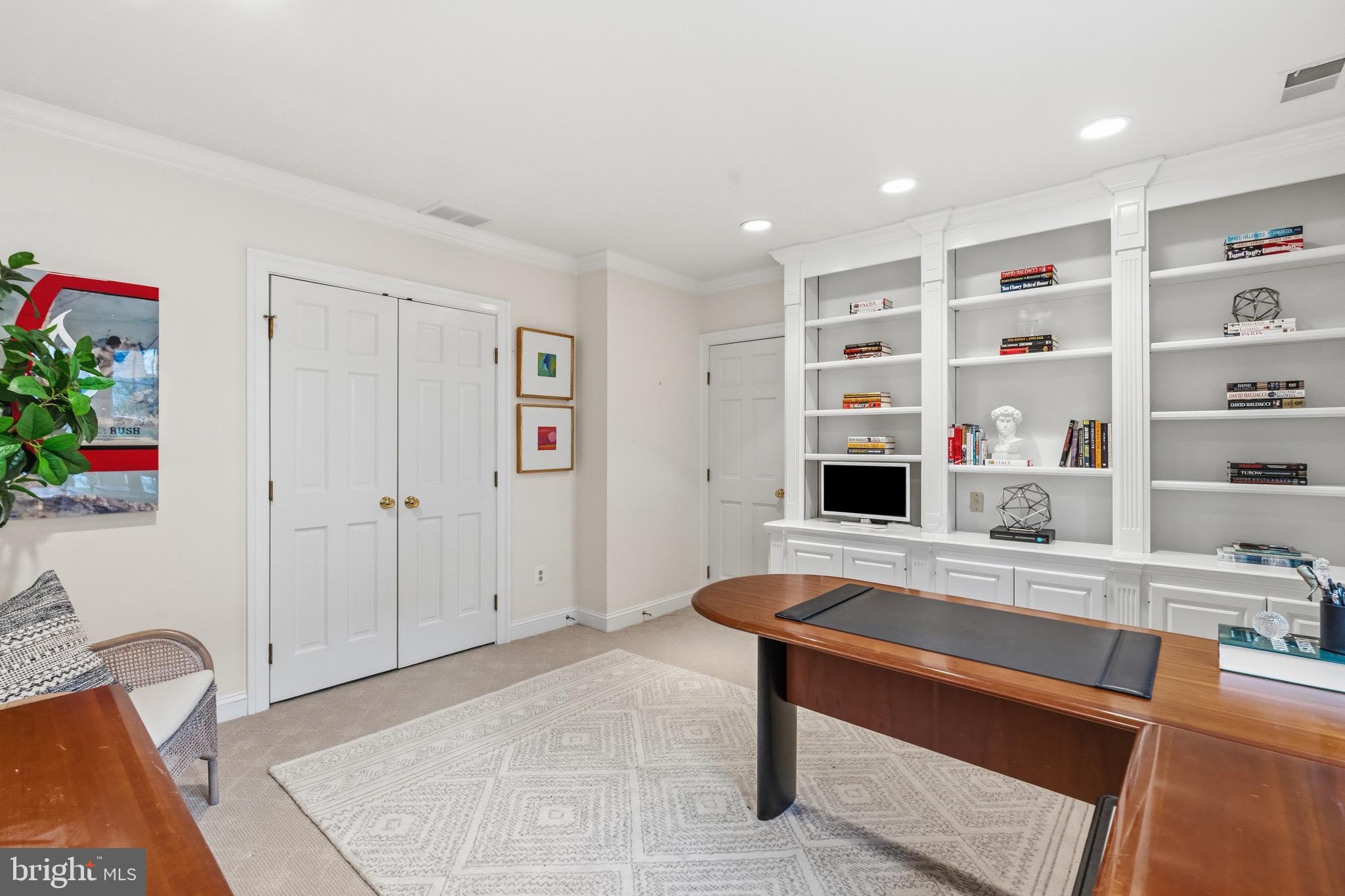 SPRING VALLEY - Residential