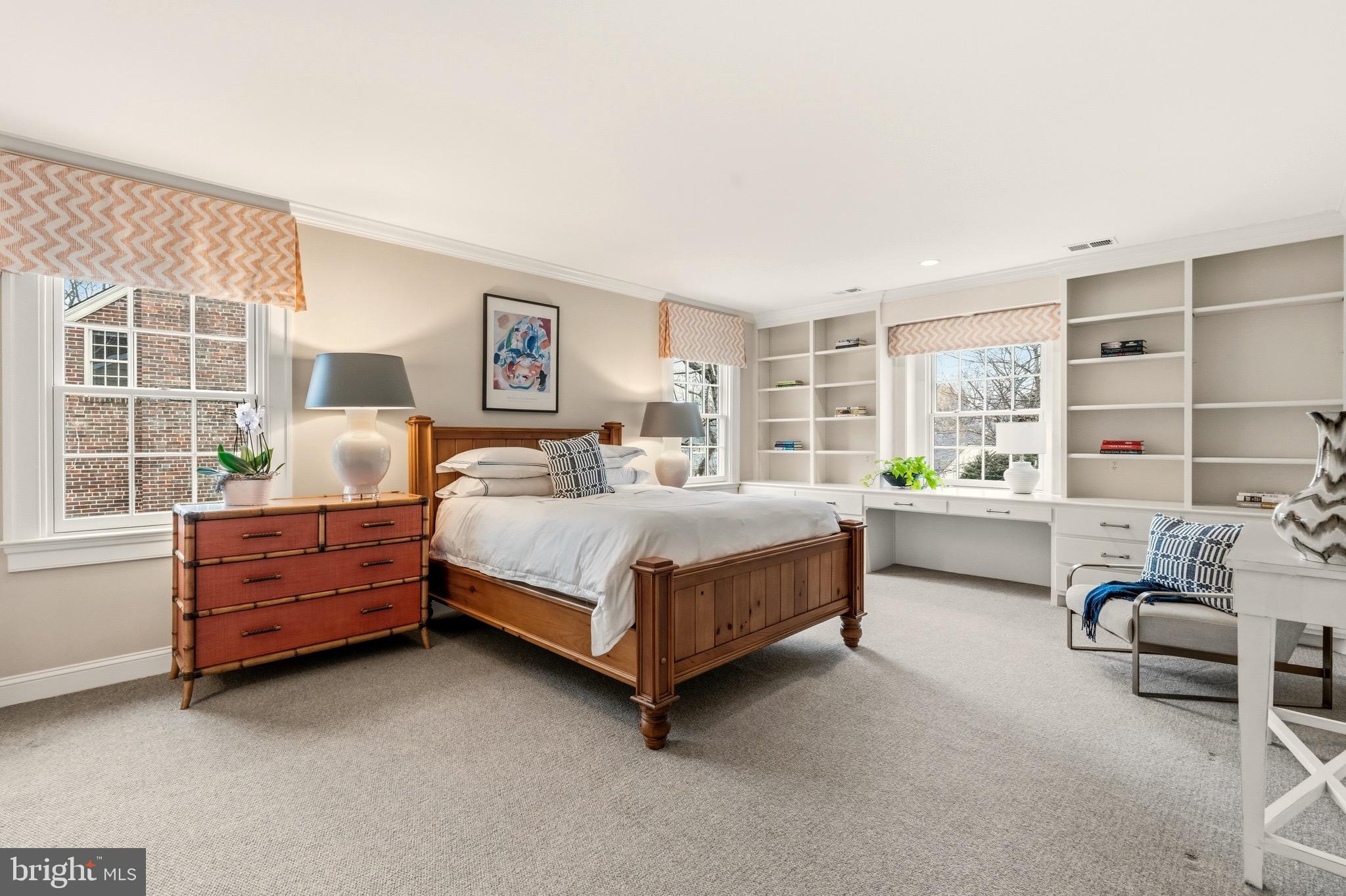SPRING VALLEY - Residential