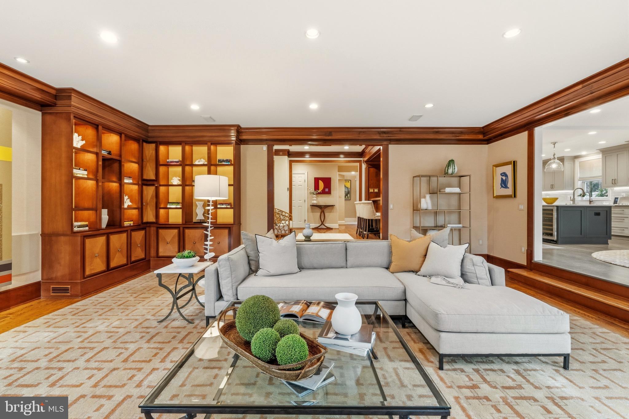 SPRING VALLEY - Residential