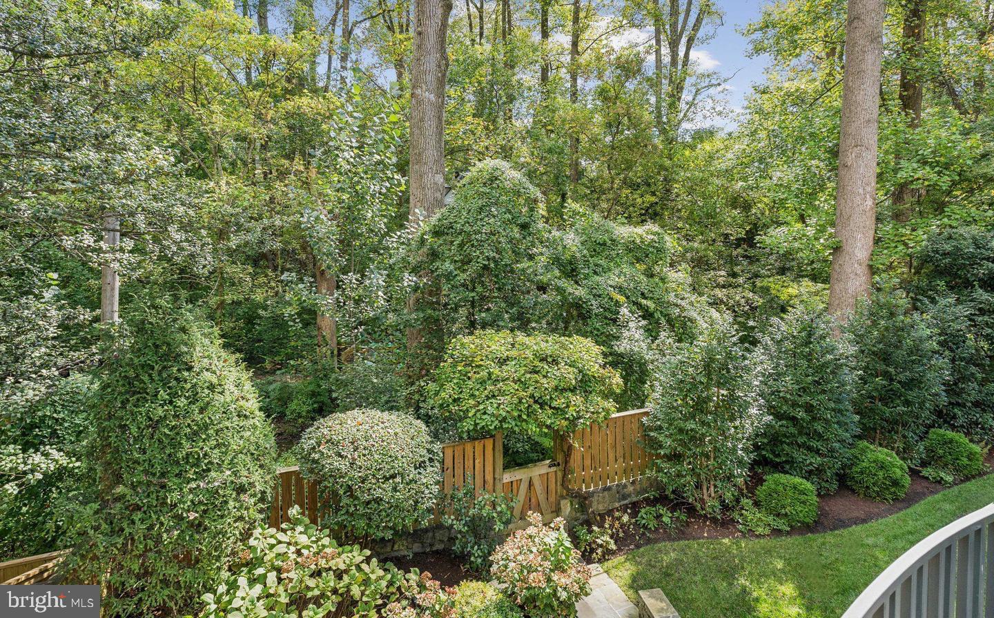 SPRING VALLEY - Residential