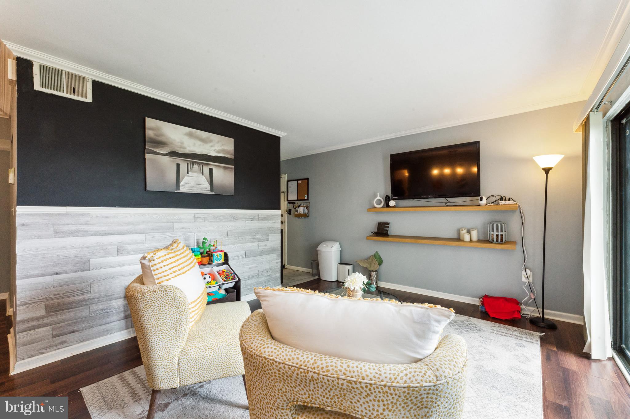 HUNTING RIDGE - Residential