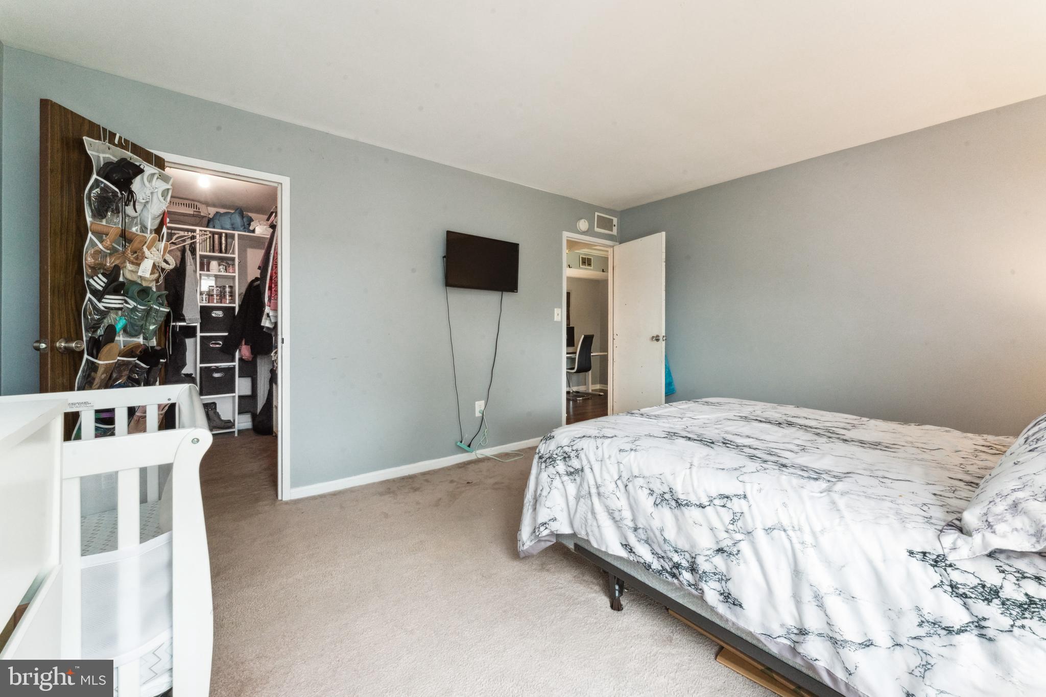 HUNTING RIDGE - Residential