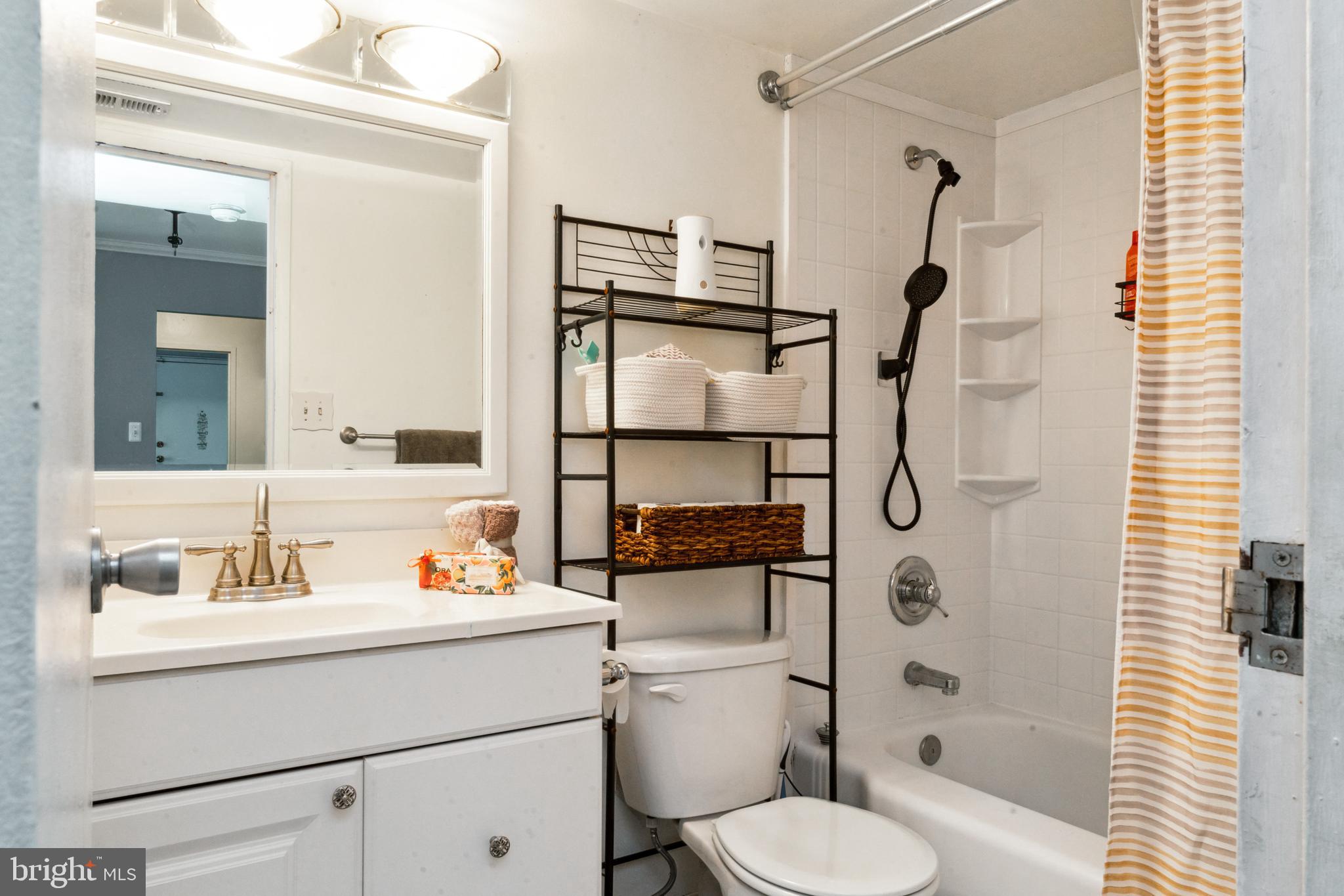 HUNTING RIDGE - Residential