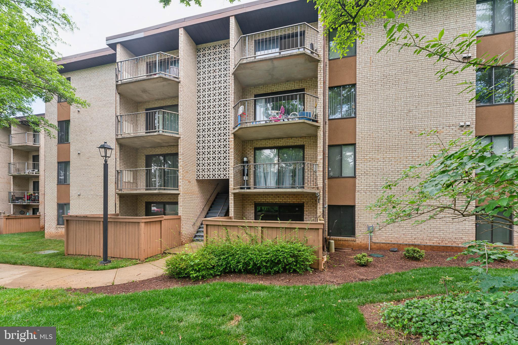 HUNTING RIDGE - Residential