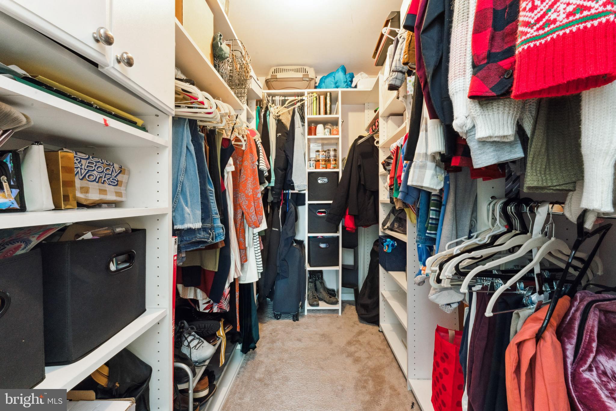 HUNTING RIDGE - Residential