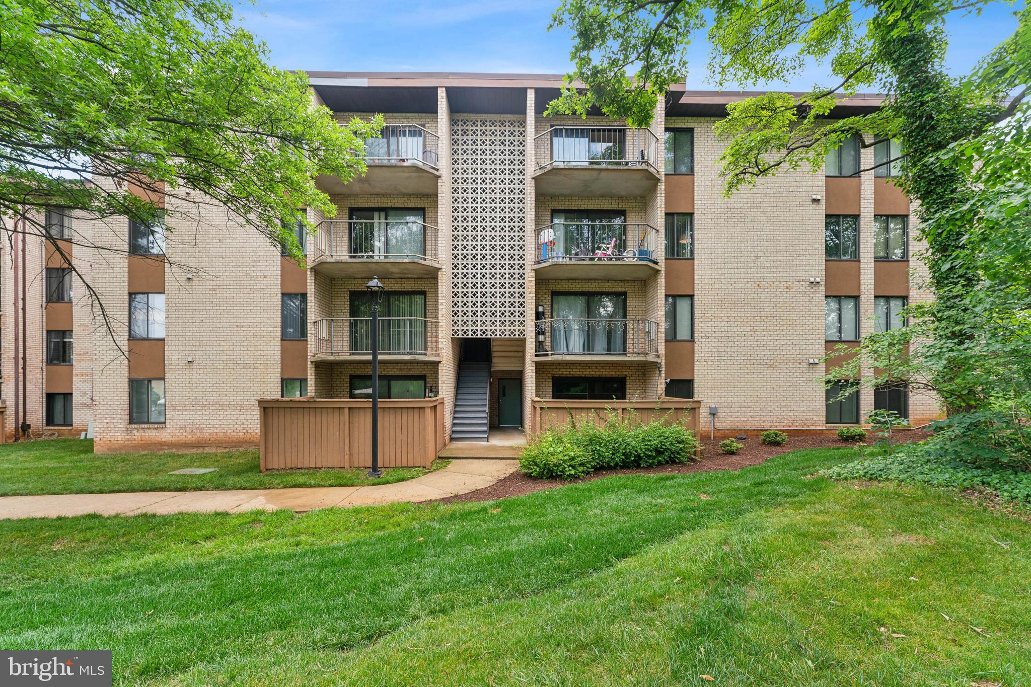 HUNTING RIDGE - Residential