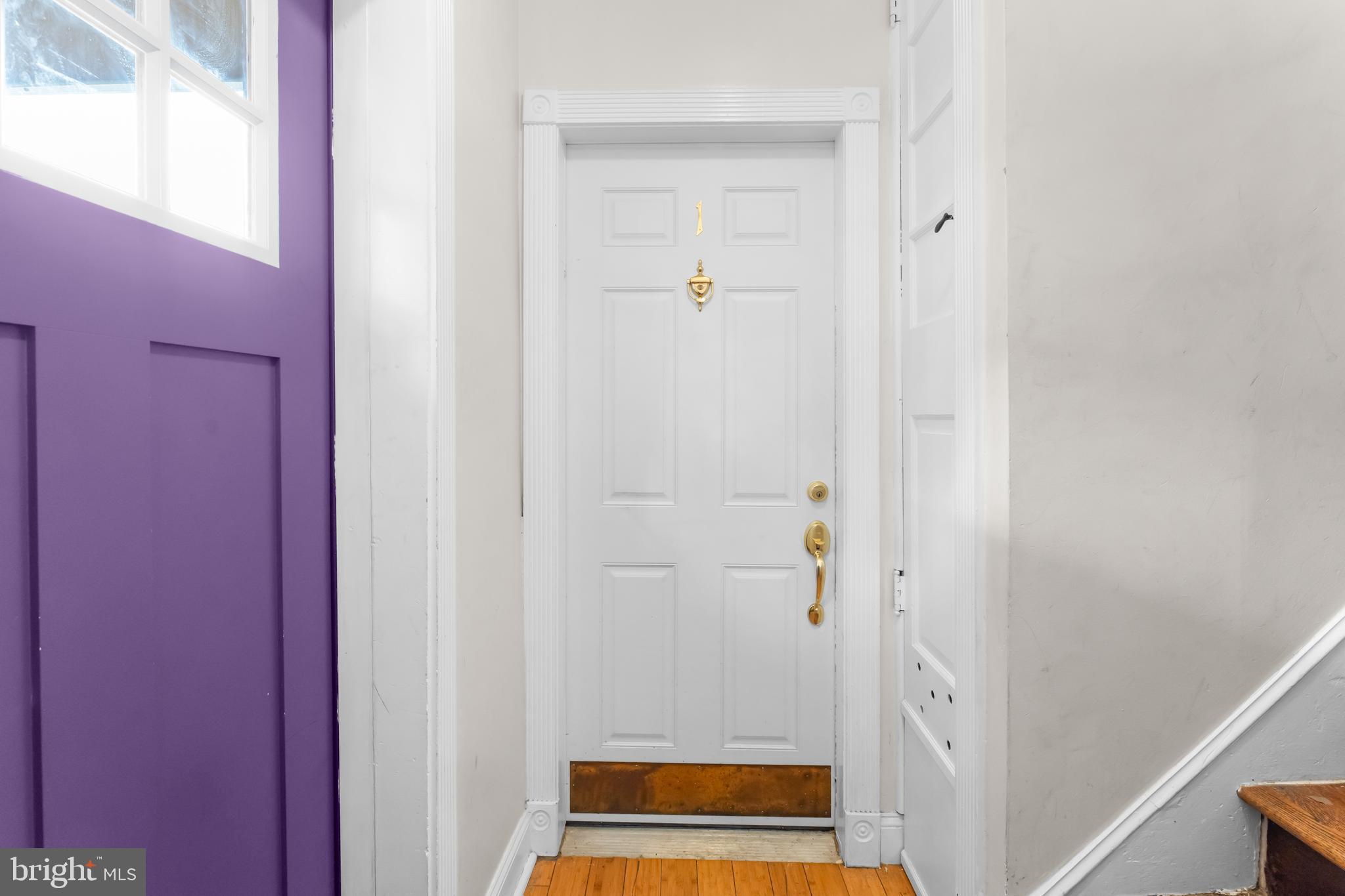 550 HOBART PLACE NW 1