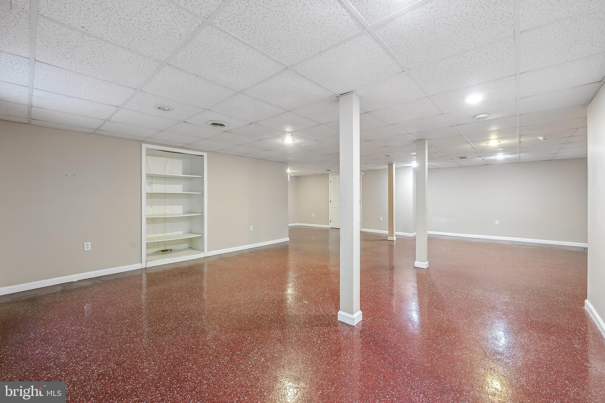 VILLAGE OF ROCKY R - Residential