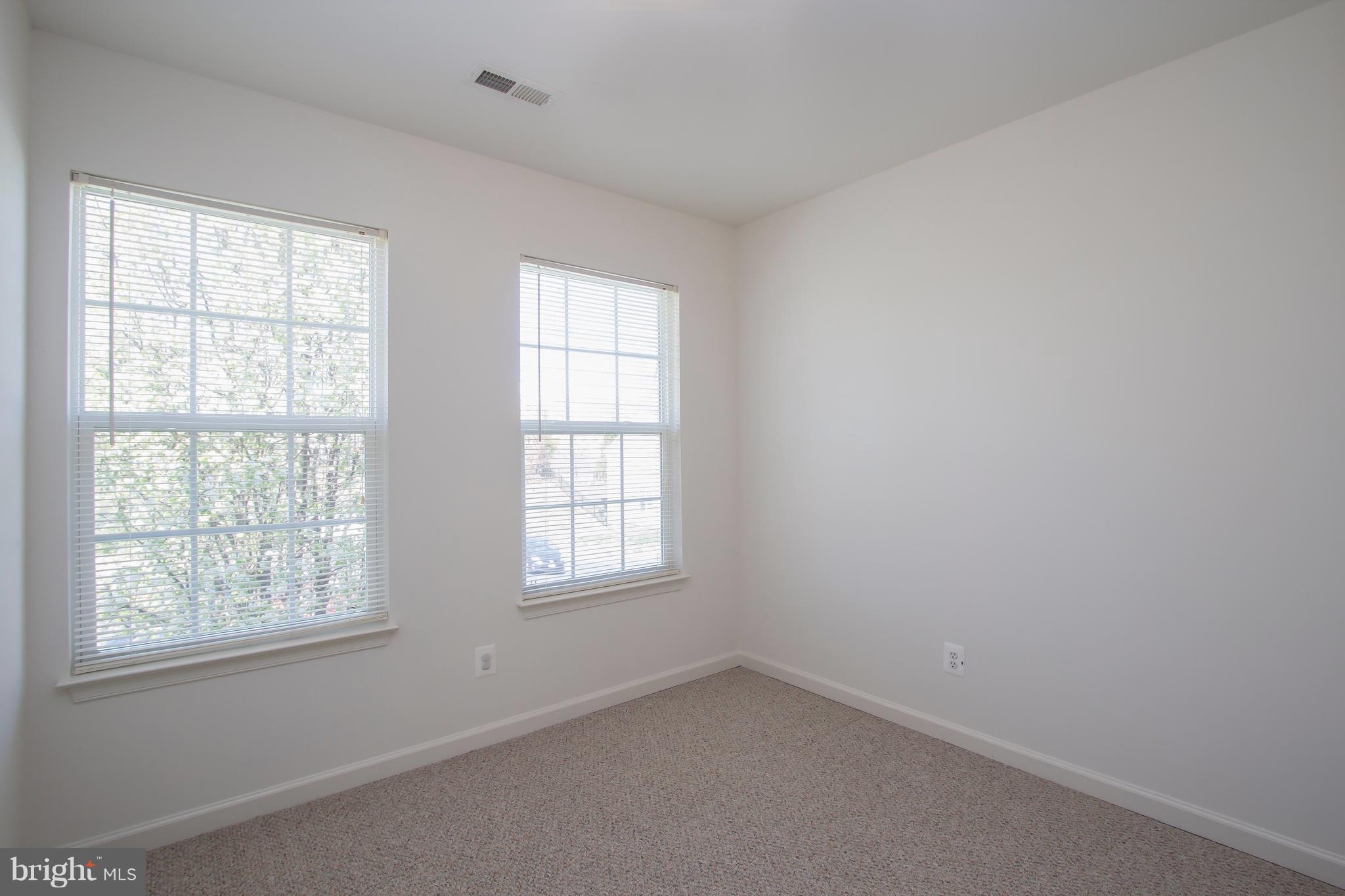 LAFAYETTE VILLAGE - Residential