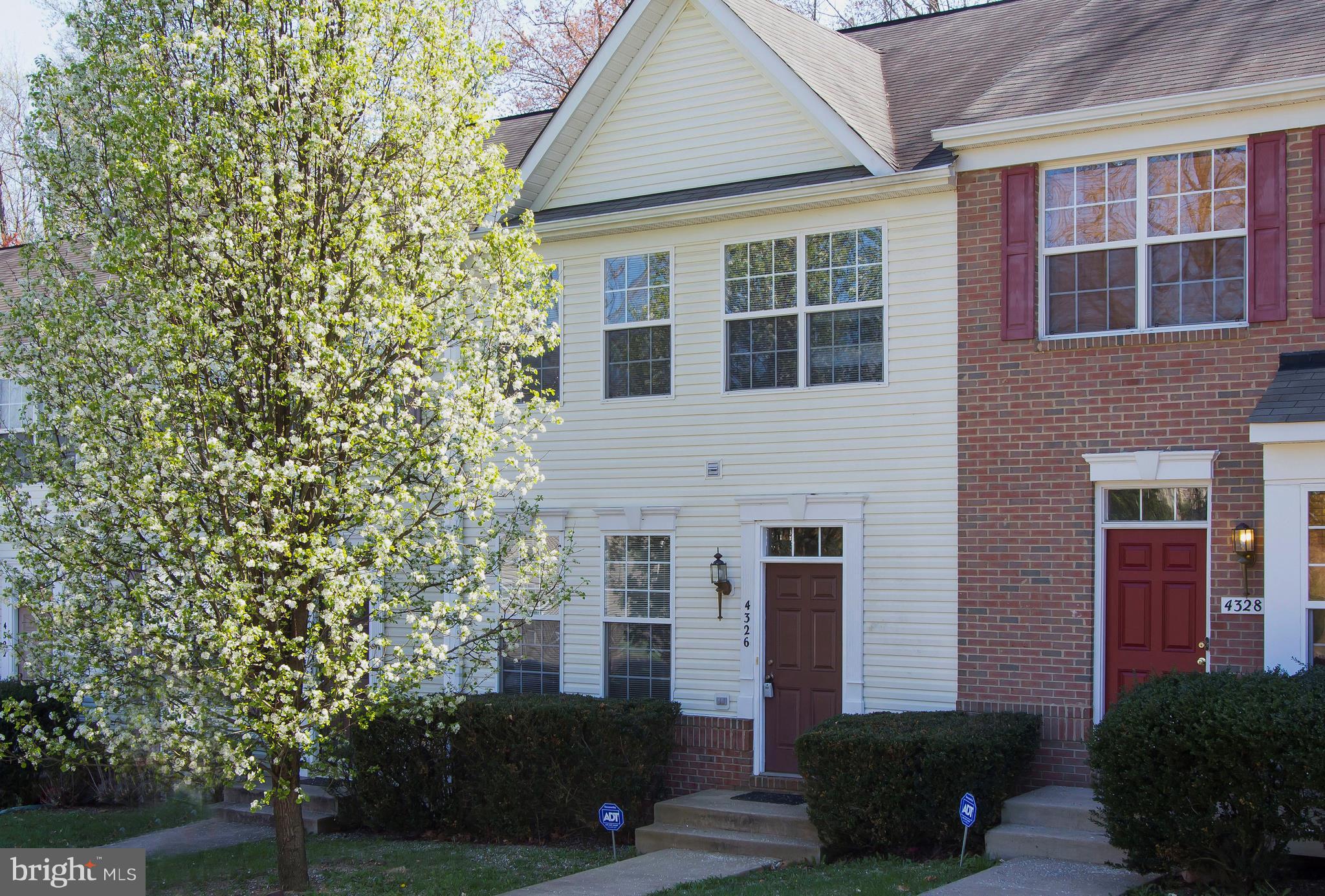 LAFAYETTE VILLAGE - Residential
