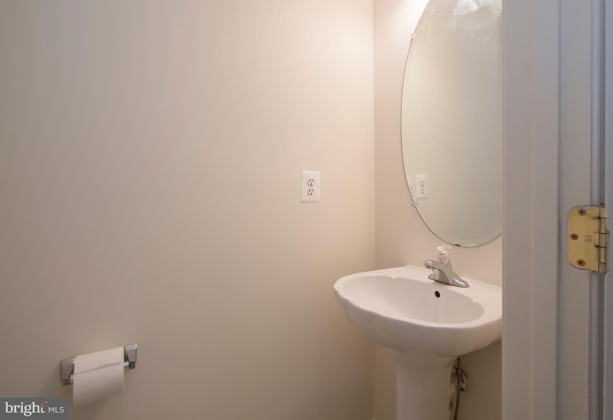 LAFAYETTE VILLAGE - Residential