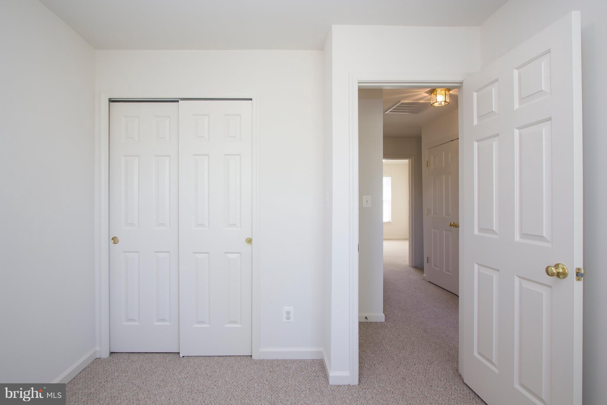 LAFAYETTE VILLAGE - Residential