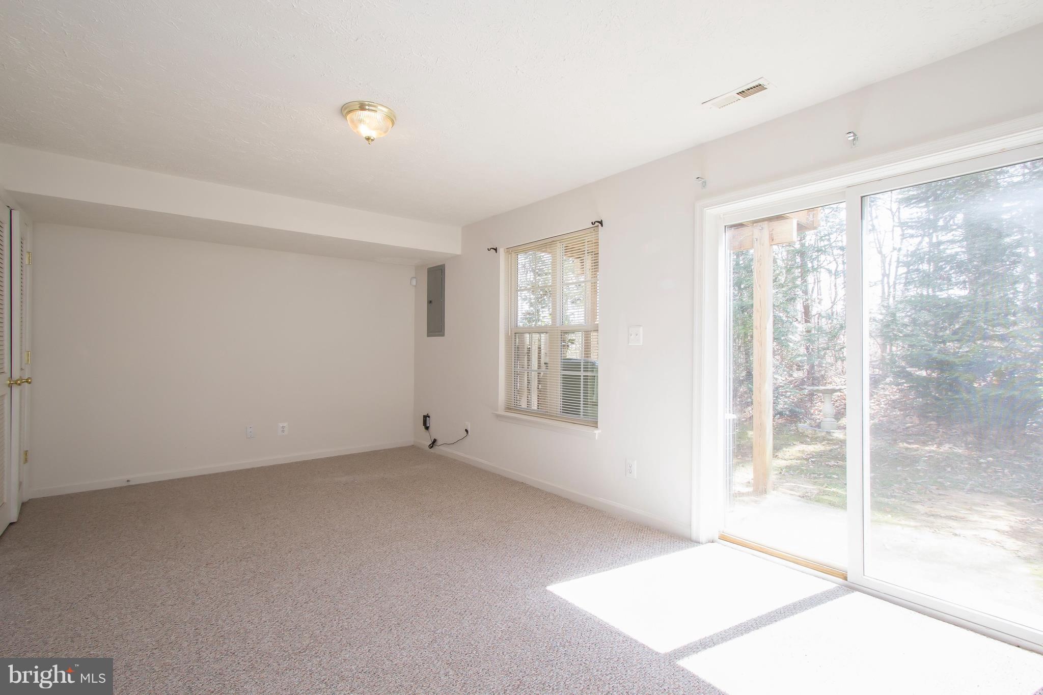 LAFAYETTE VILLAGE - Residential