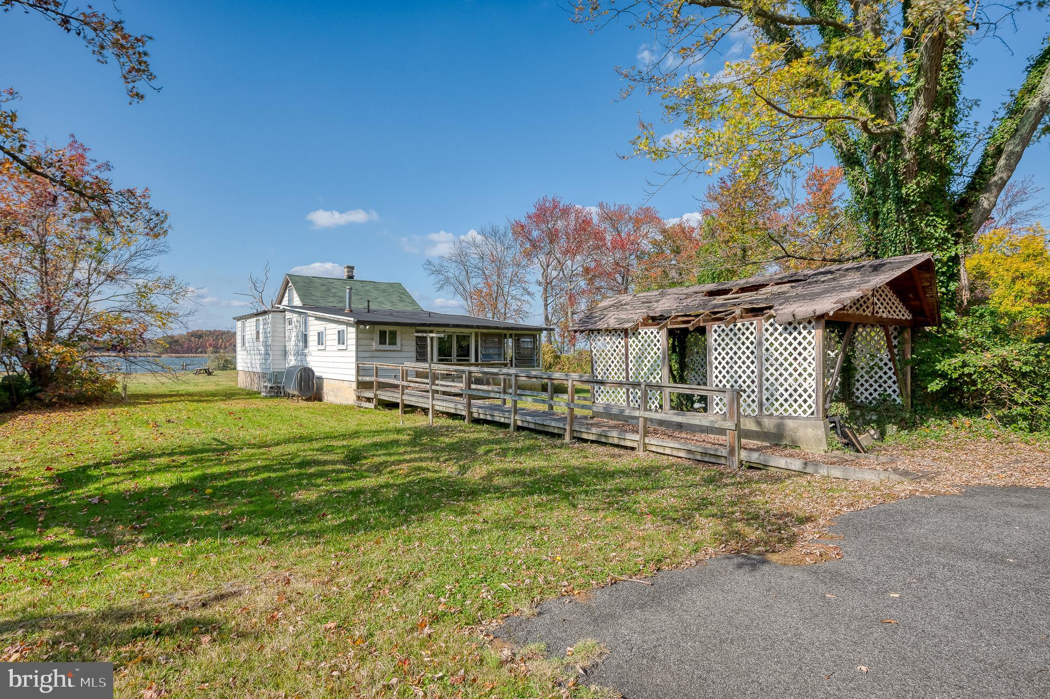 LONG BEACH ESTATES - Residential