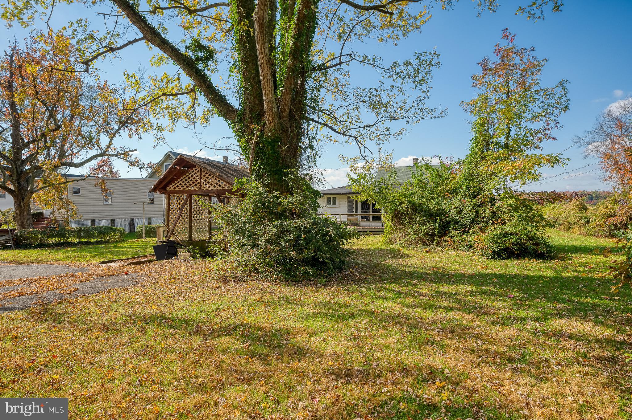 LONG BEACH ESTATES - Residential