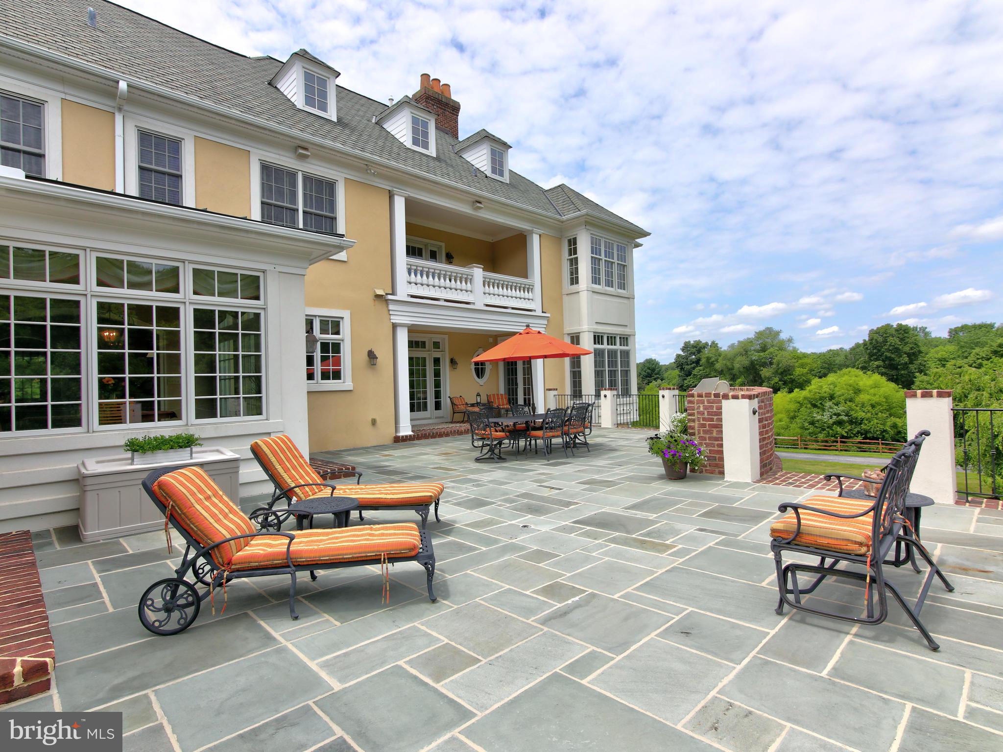 FIVORMOR - Residential