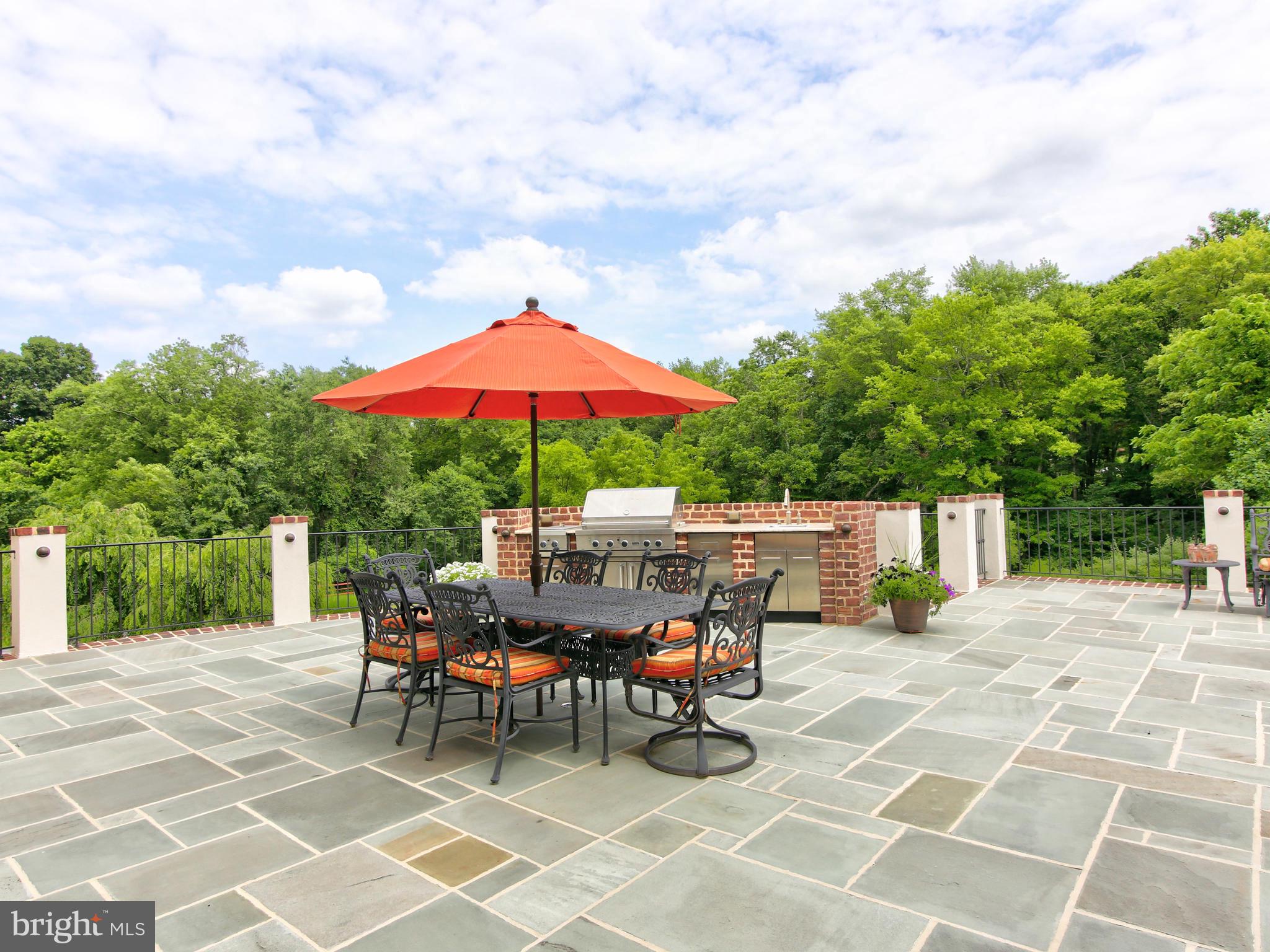 FIVORMOR - Residential