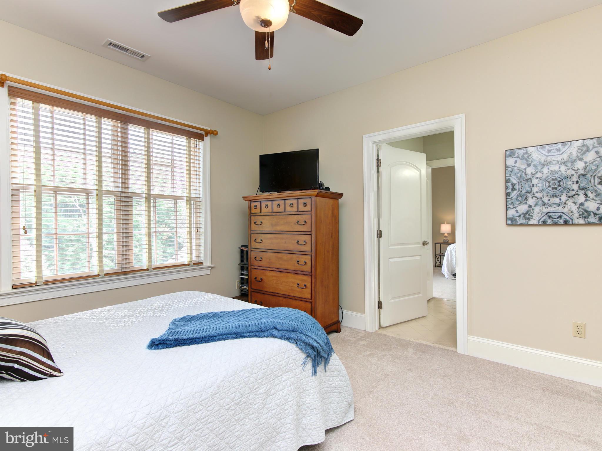 FIVORMOR - Residential