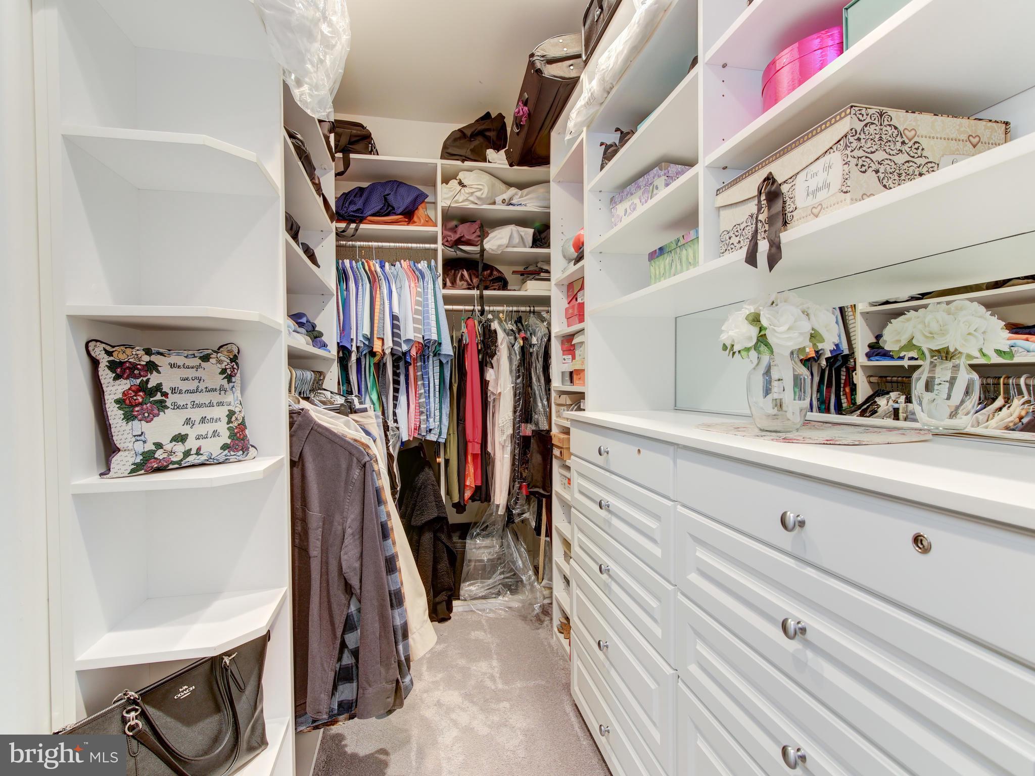 FIVORMOR - Residential