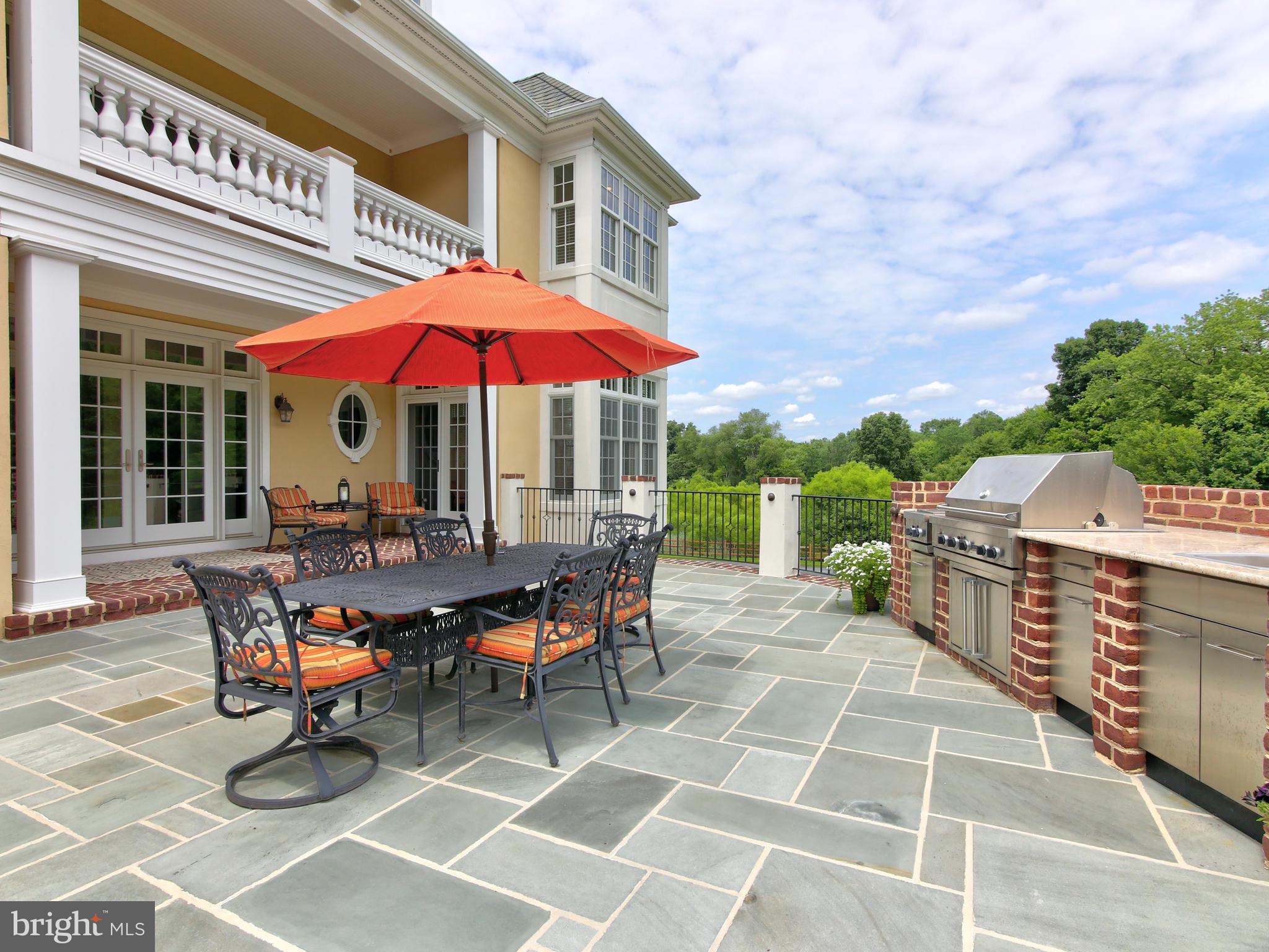 FIVORMOR - Residential