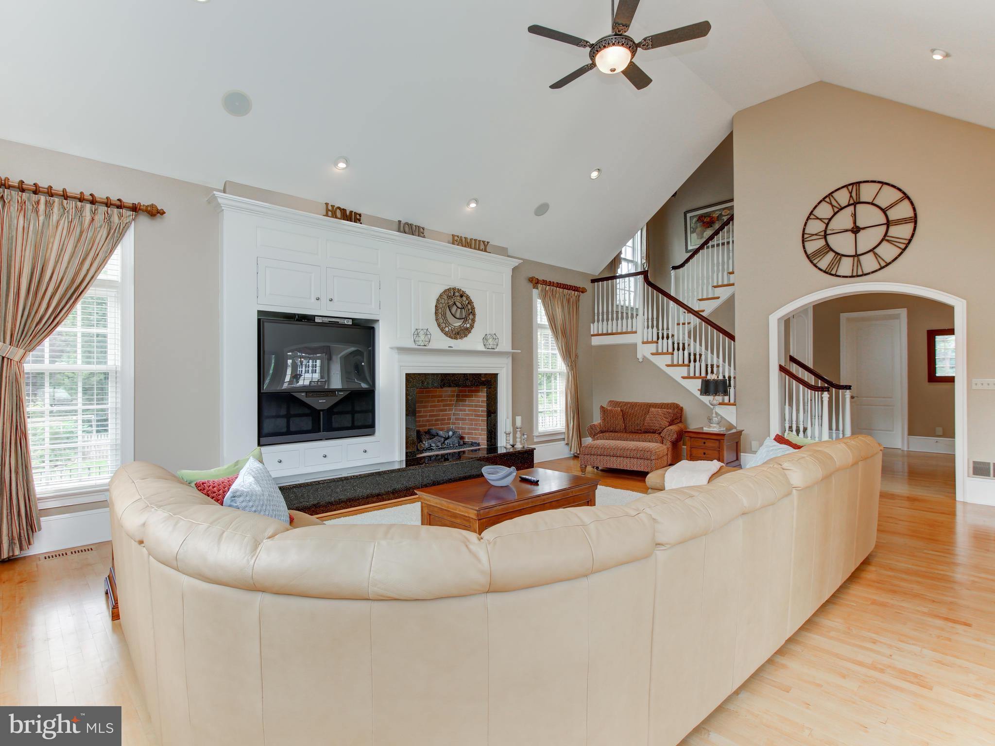 FIVORMOR - Residential