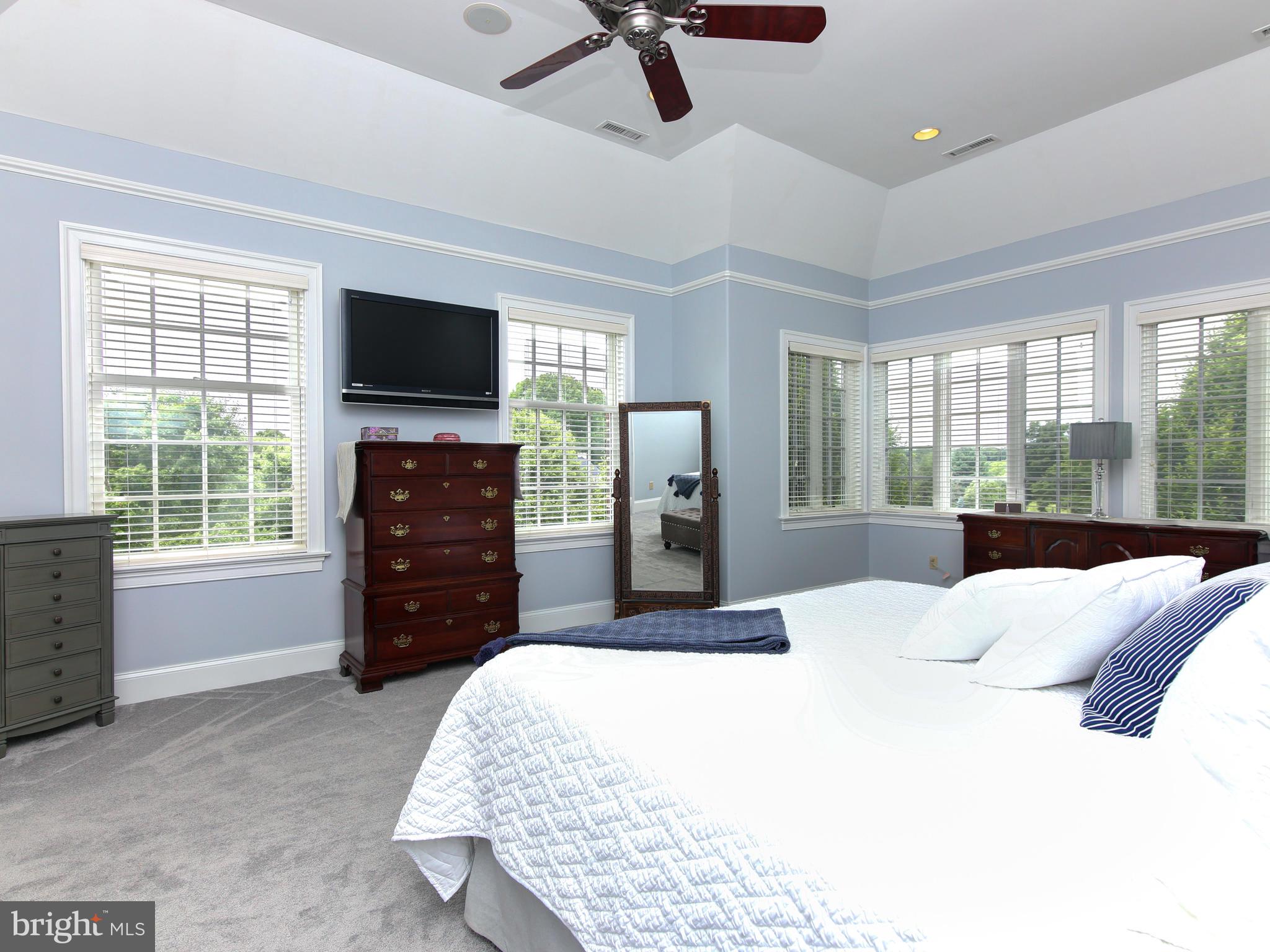 FIVORMOR - Residential