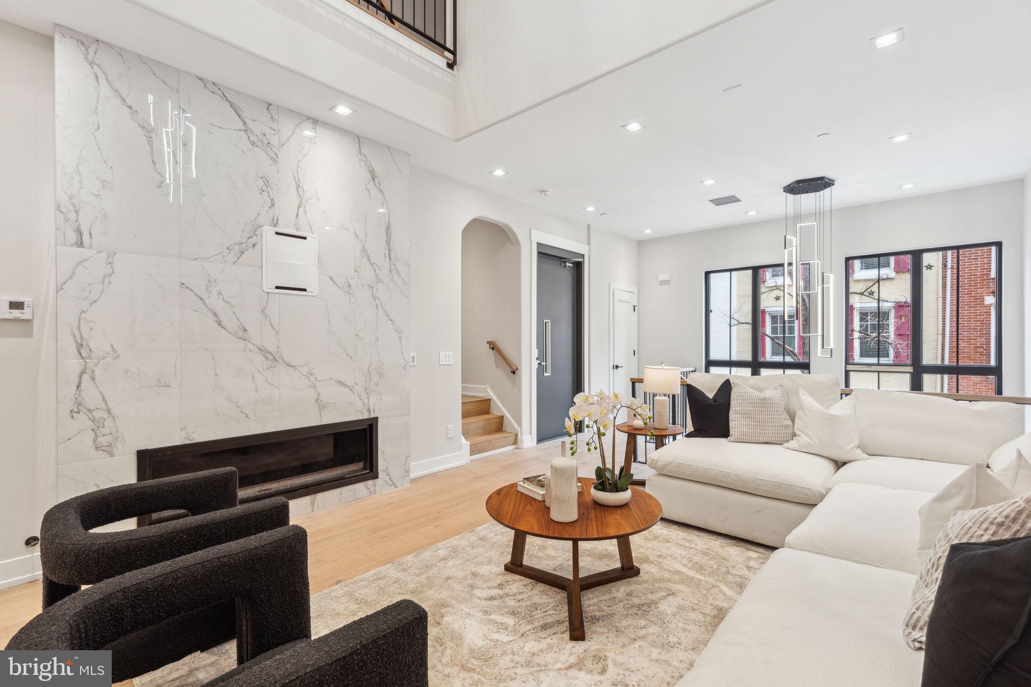 RITTENHOUSE SQUARE - Residential
