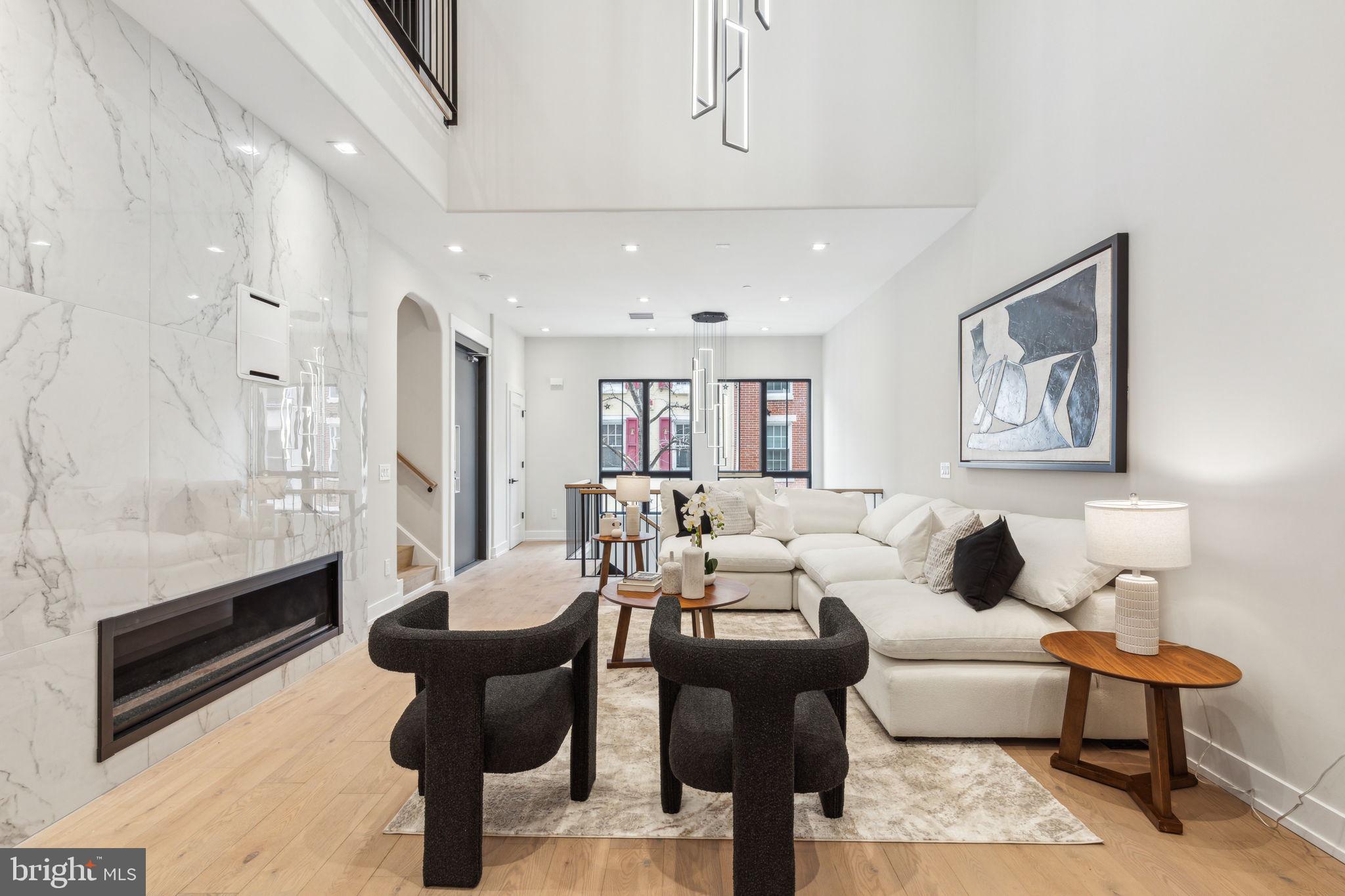 RITTENHOUSE SQUARE - Residential