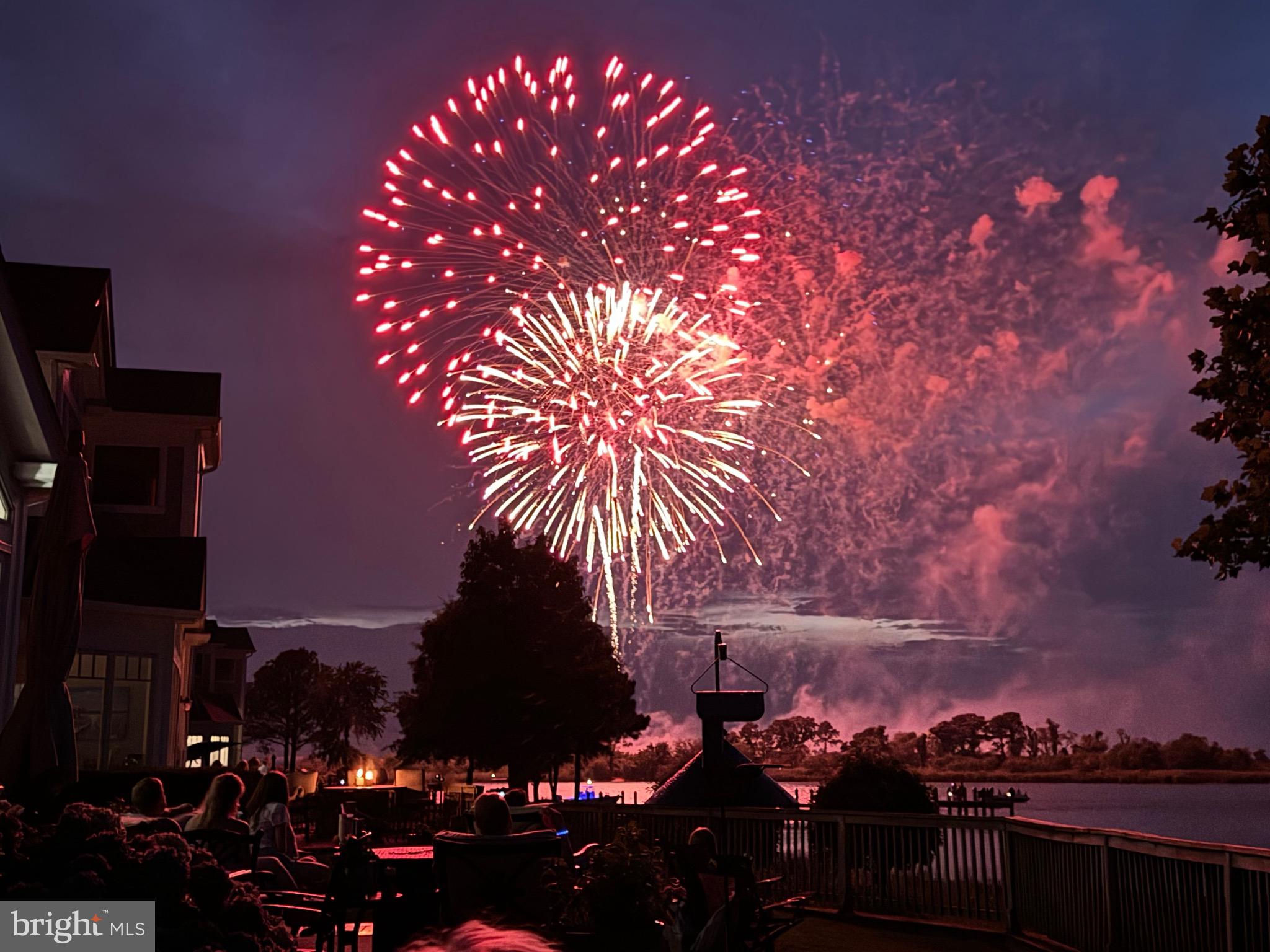 NARROWS POINTE - Residential