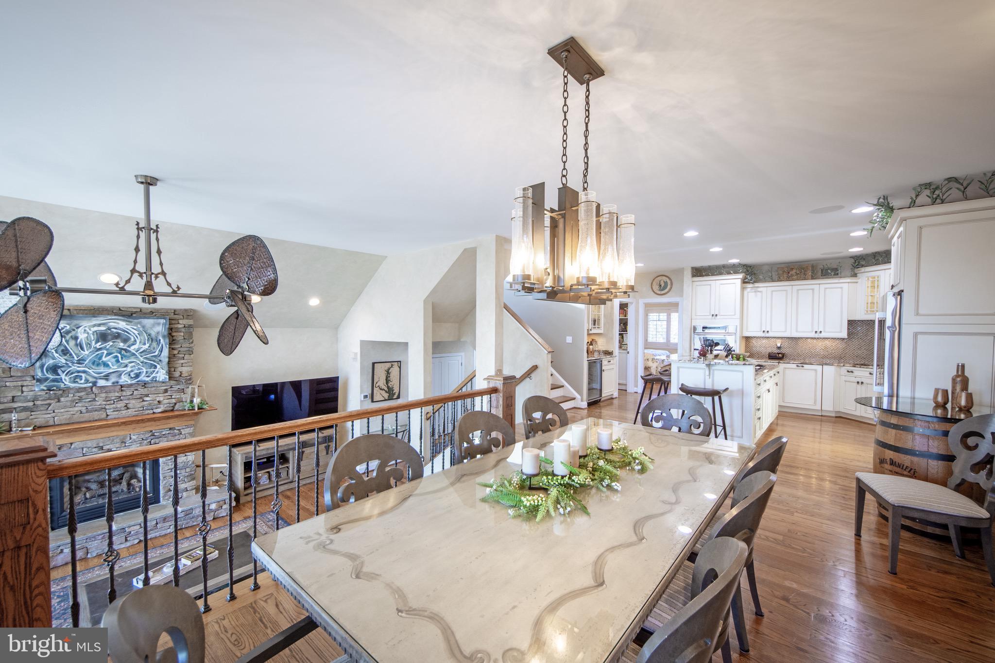 NARROWS POINTE - Residential