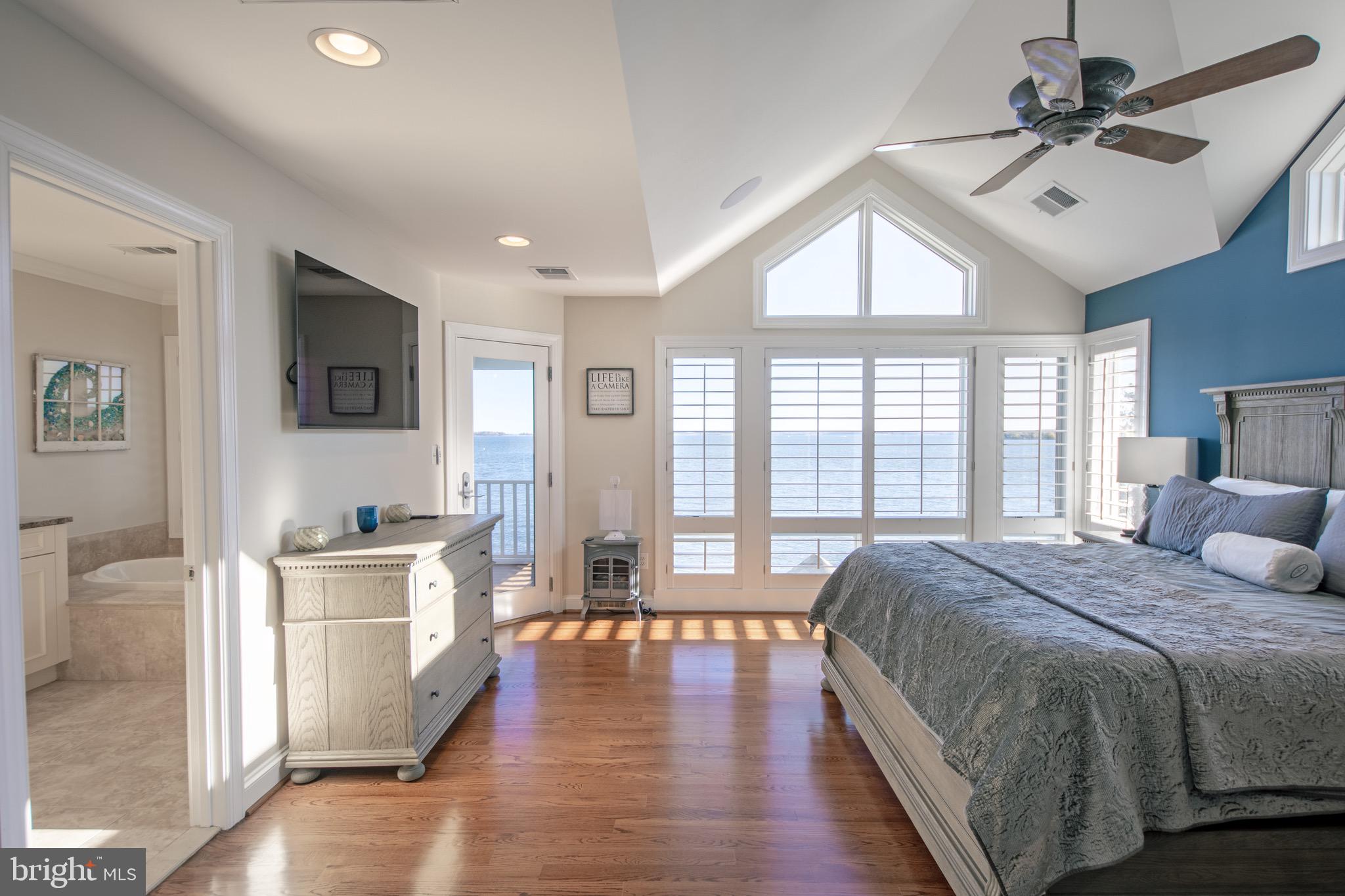 NARROWS POINTE - Residential