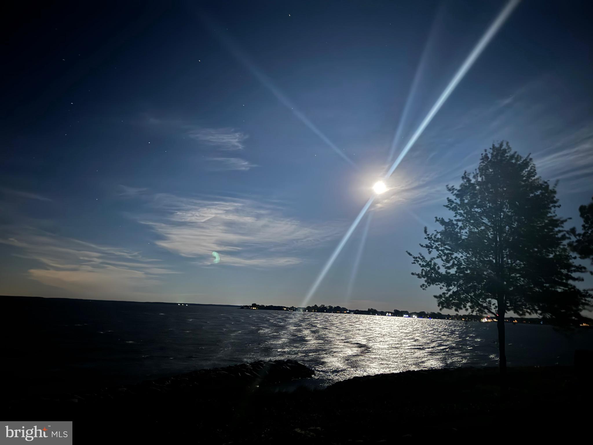 NARROWS POINTE - Residential