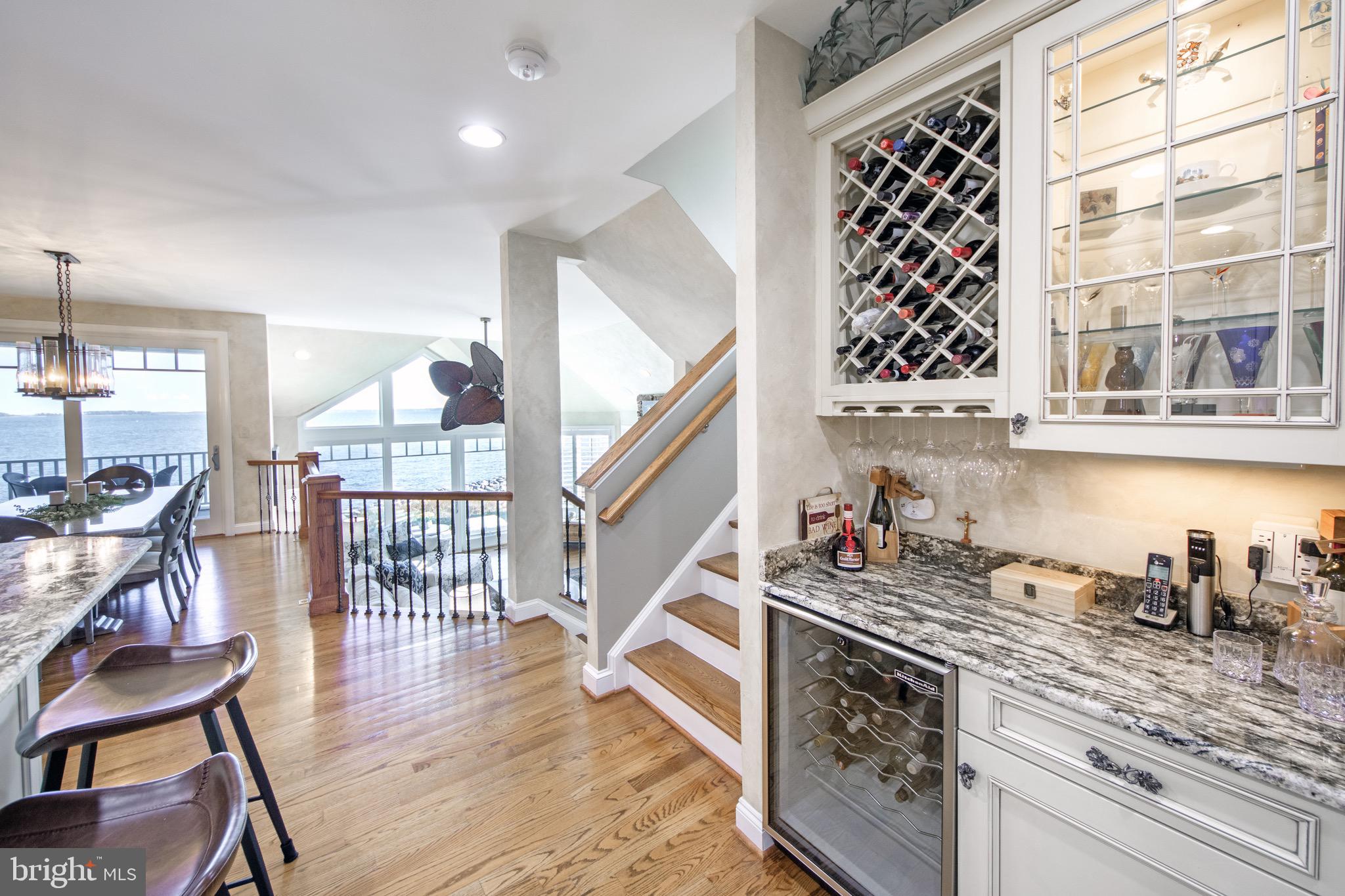 NARROWS POINTE - Residential