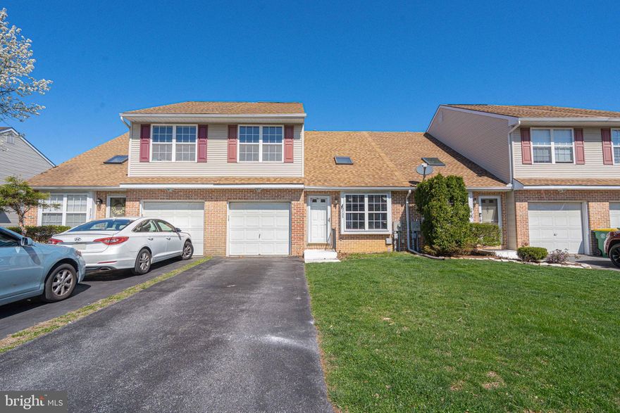 Welcome to this beautifully maintained 3-bedroom, 2.5-bath home located in the fabulous Victoria Square community in Palmer Township—best of all, no HOA fees! This home offers a perfect blend of comfort and functionality, featuring a spacious kitchen with ample cabinetry and newer appliances, ideal for both everyday living and entertaining. The open layout flows seamlessly into the living and dining areas, creating a warm and inviting atmosphere. Upstairs, you’ll find three generously sized bedrooms, full bathroom, including a primary suite with a private bath. The finished basement provides additional living space—perfect for a family room, home office, or gym. Step outside to enjoy the fully fenced backyard, offering space for outdoor activities, pets, or relaxing evenings. Talk about location, location, location! This home is centrally located near major routes, lots of shopping, plentiful amount of grocery stores for everyday convenience. Don’t miss your opportunity to make it yours!