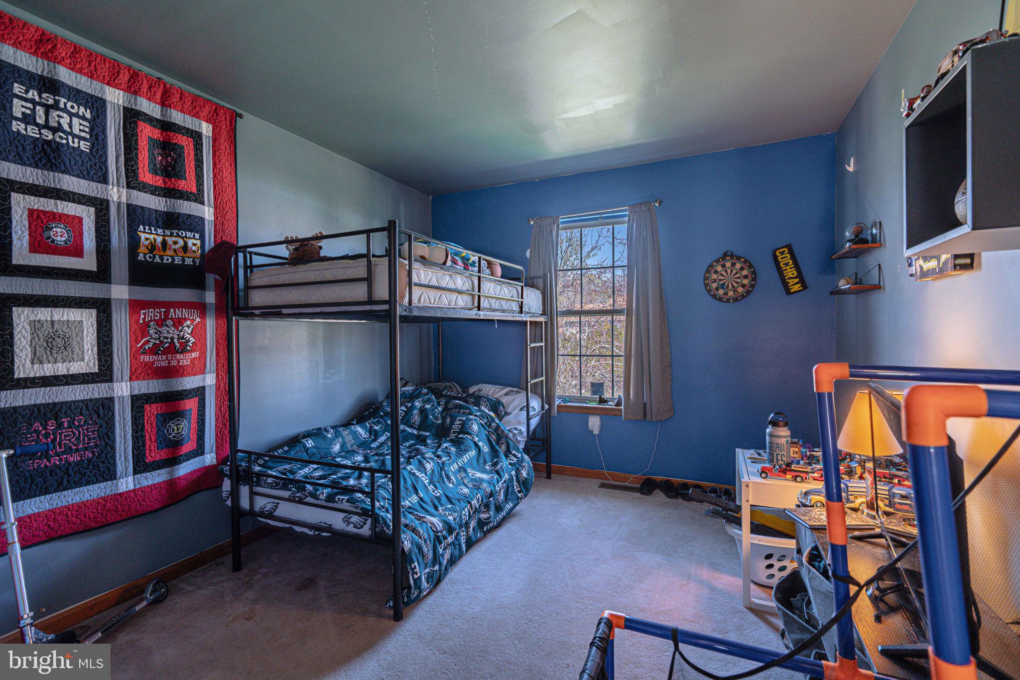 VICTORIA SQUARE - Residential