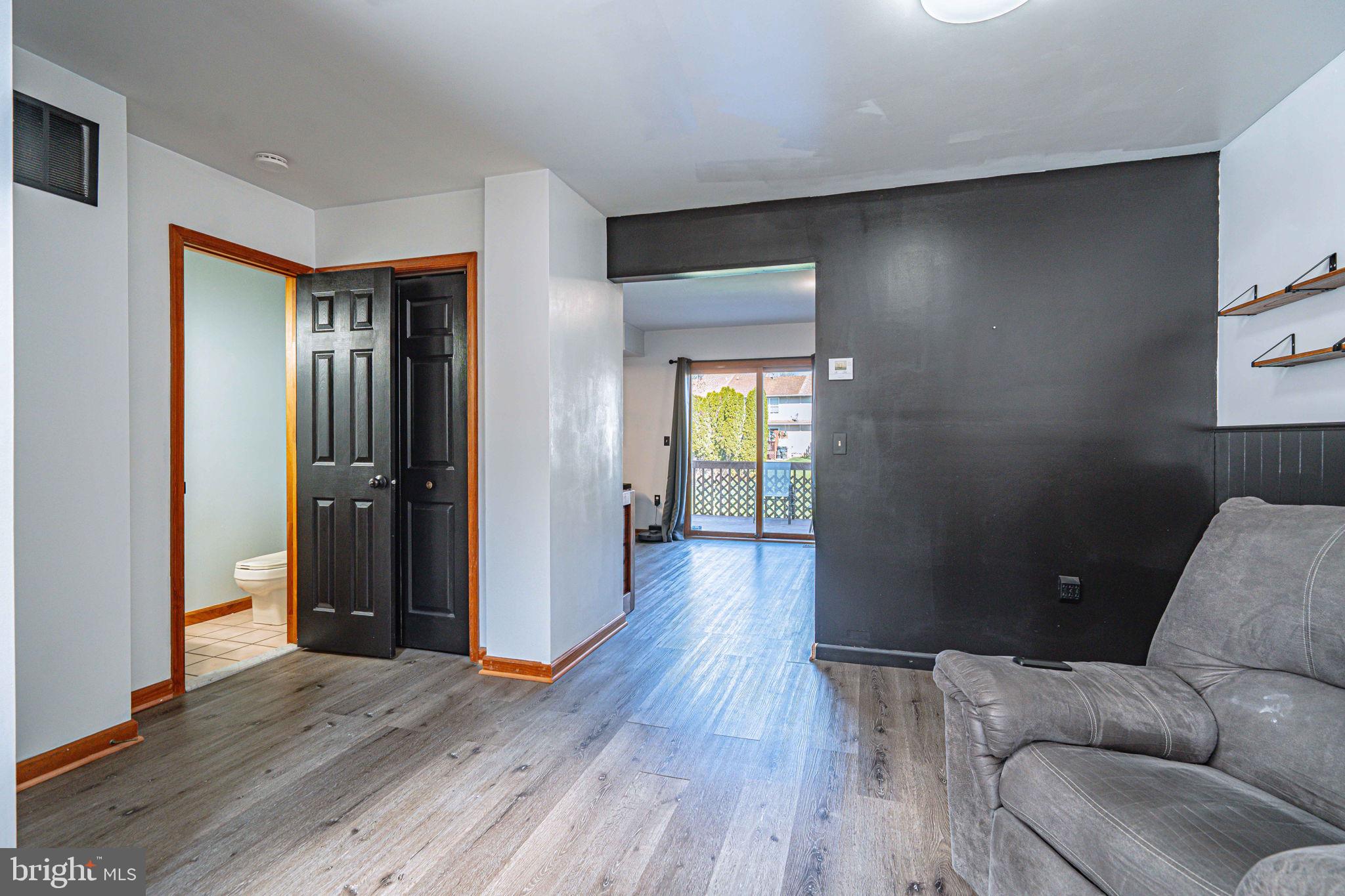 VICTORIA SQUARE - Residential