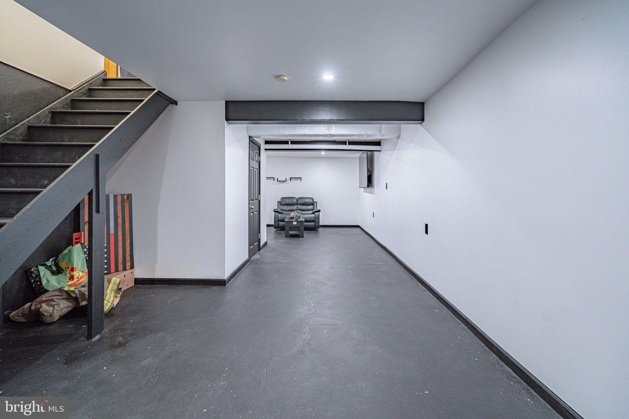 VICTORIA SQUARE - Residential